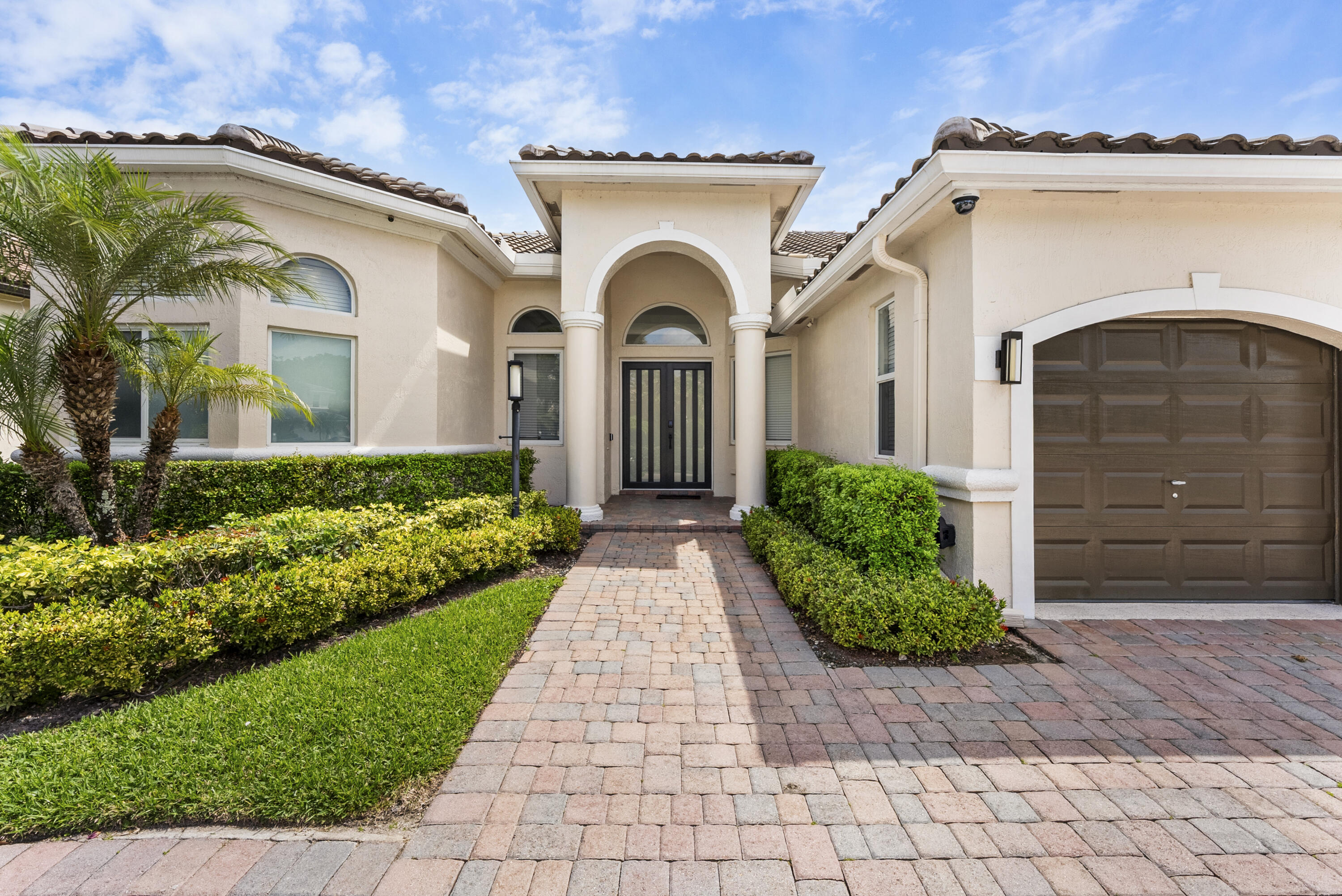 21836 Cypress Palm Ct