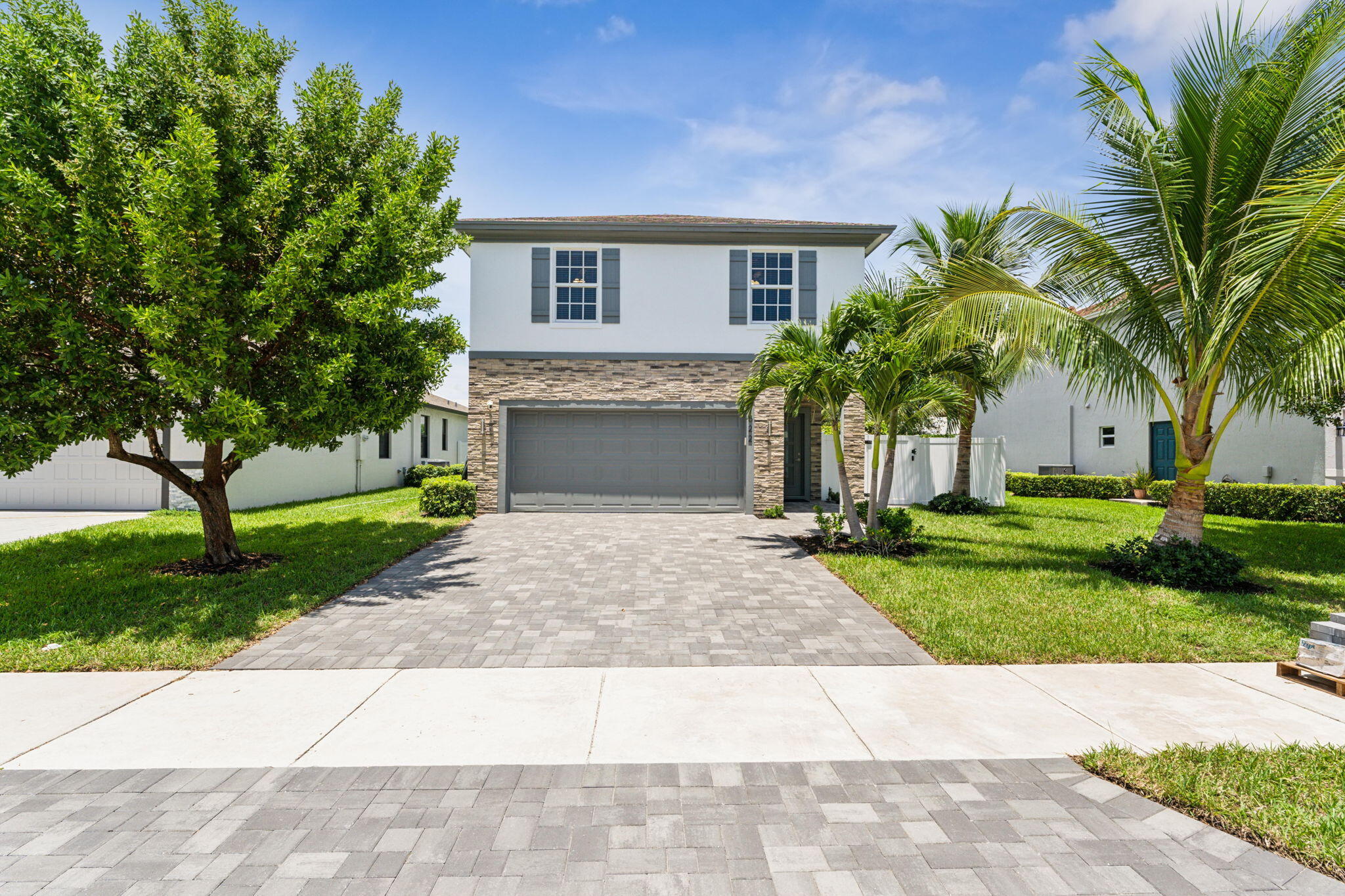 522 Lucky Lane