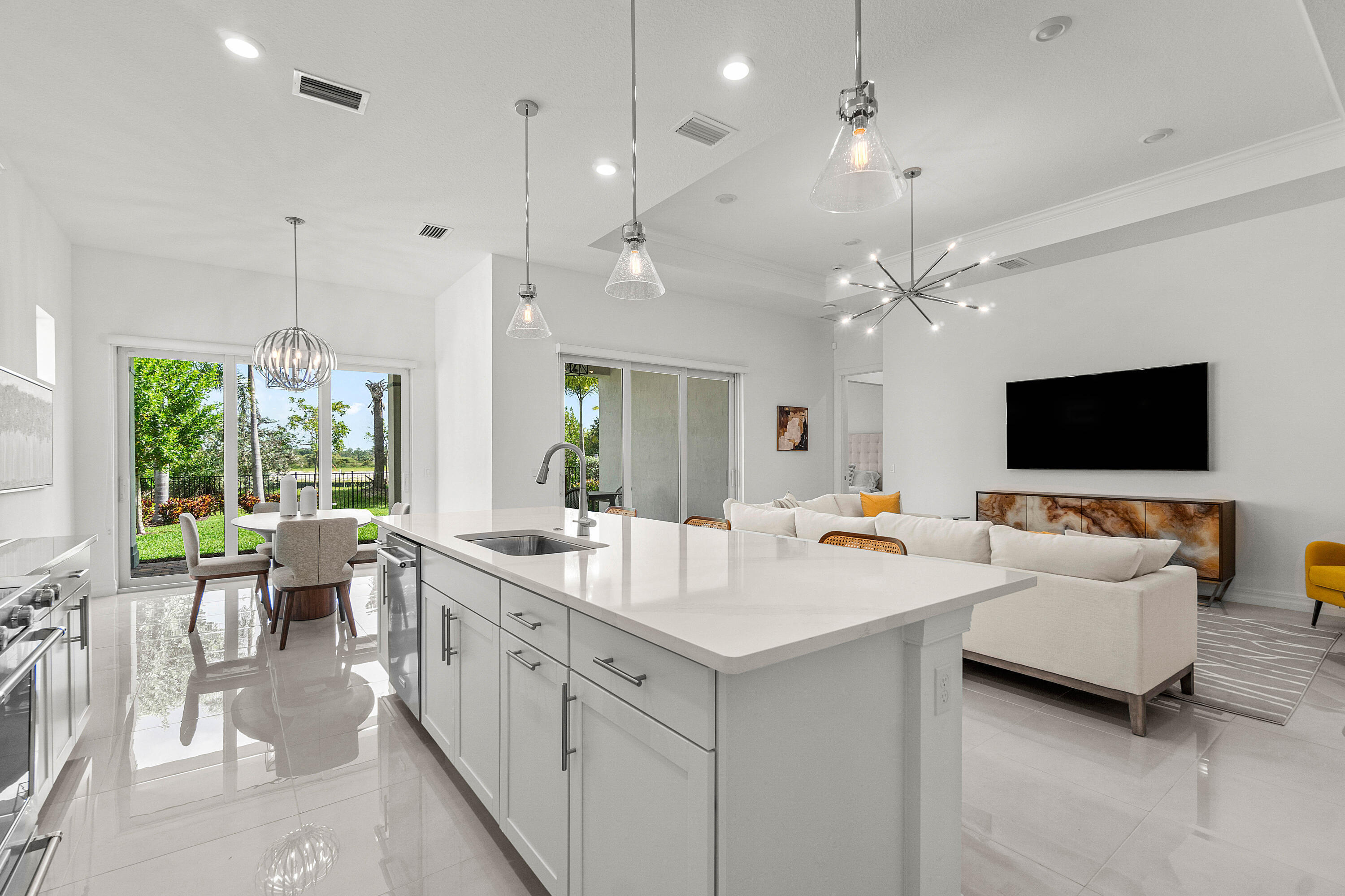 12505 Triumph Lane