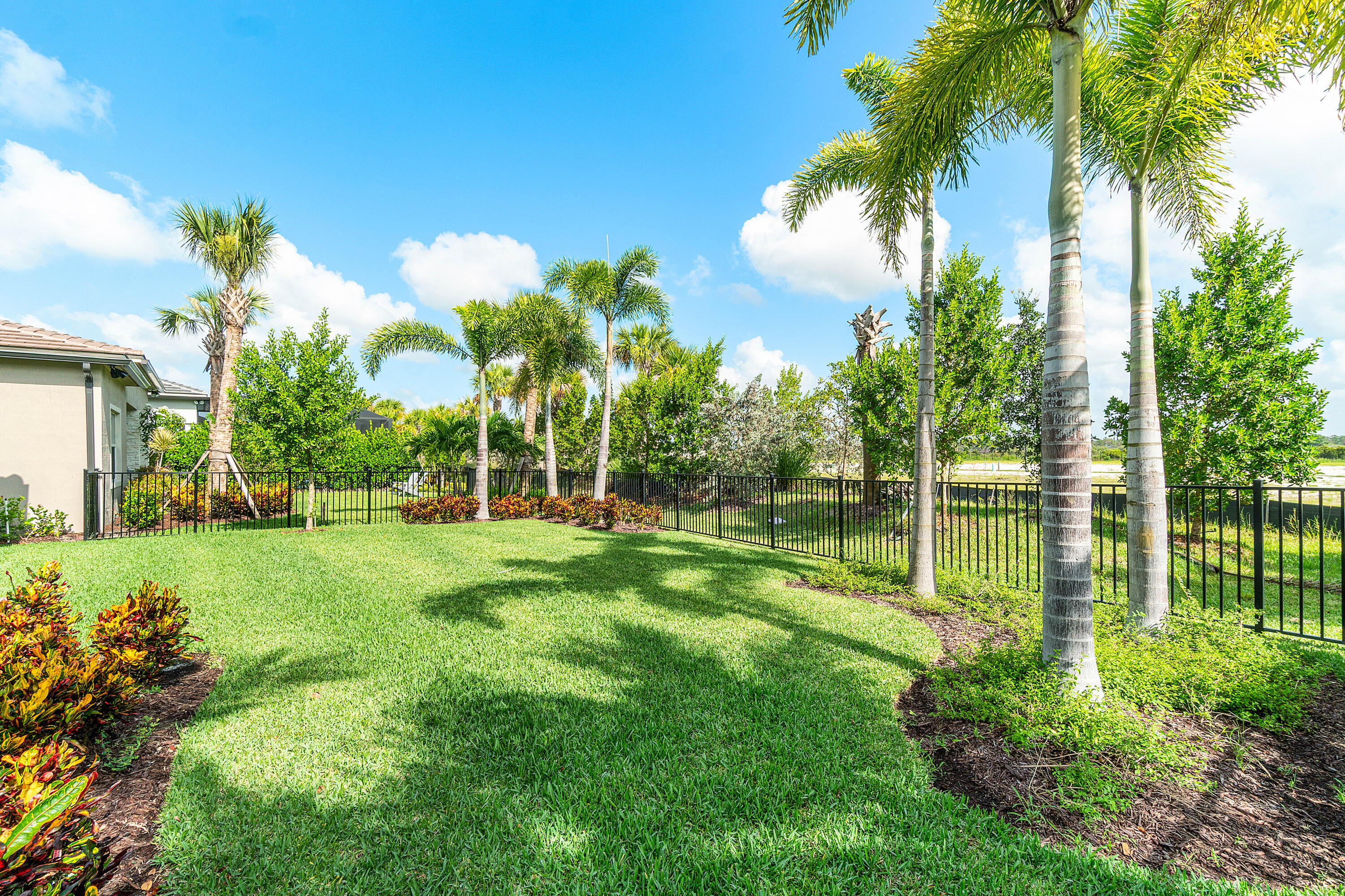 12505 Triumph Lane