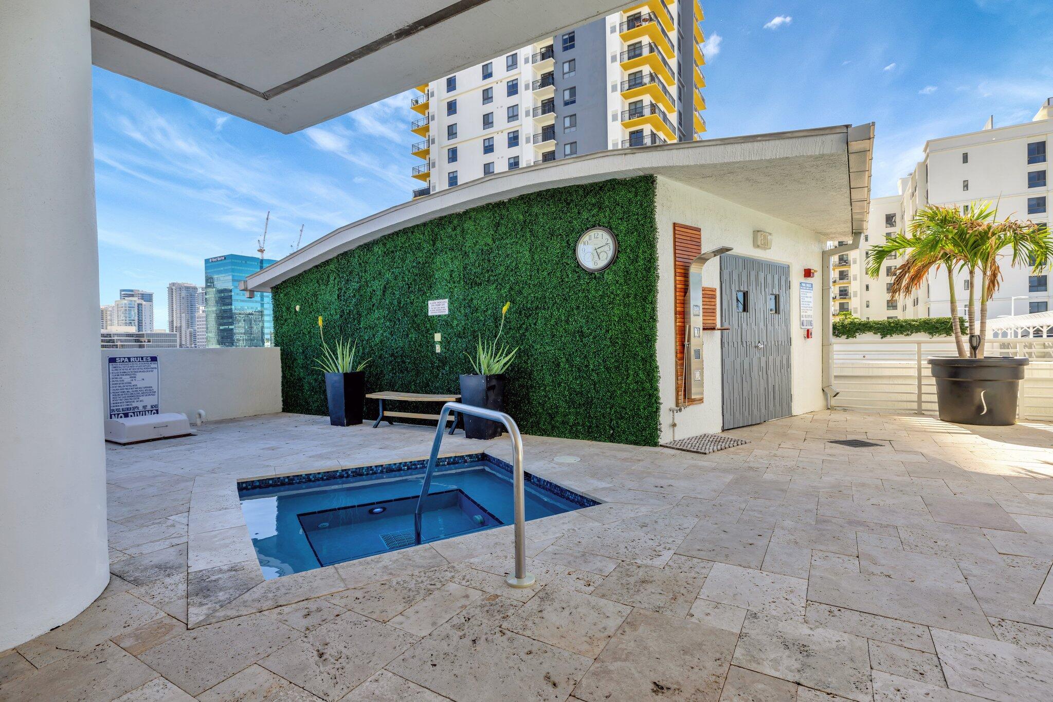 315 NE 3rd Avenue 1505