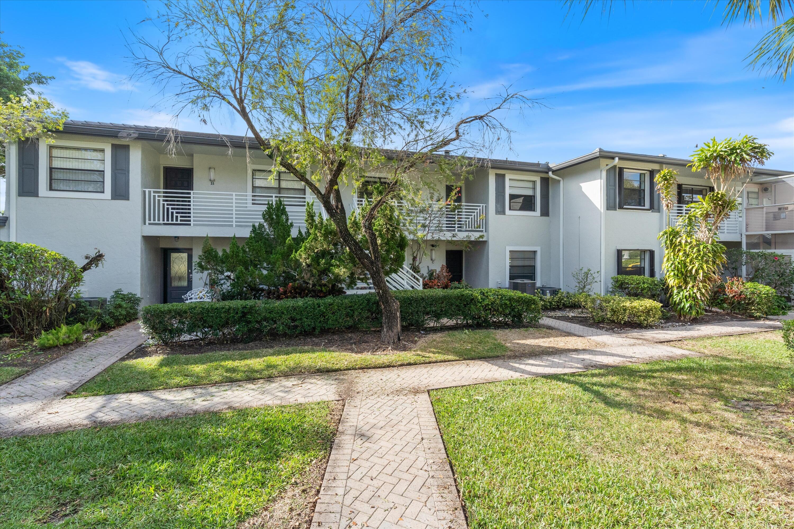 14 Southport Lane D