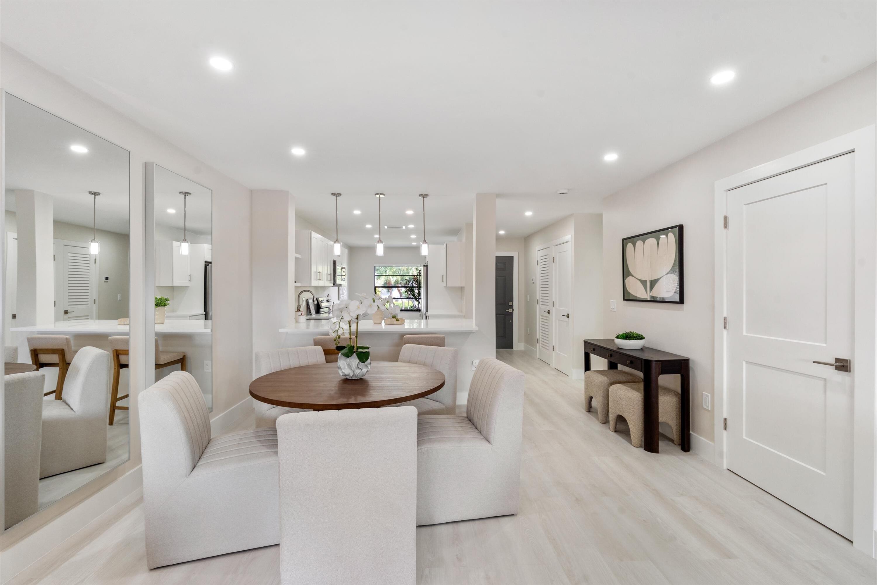 47 Stratford Lane W F