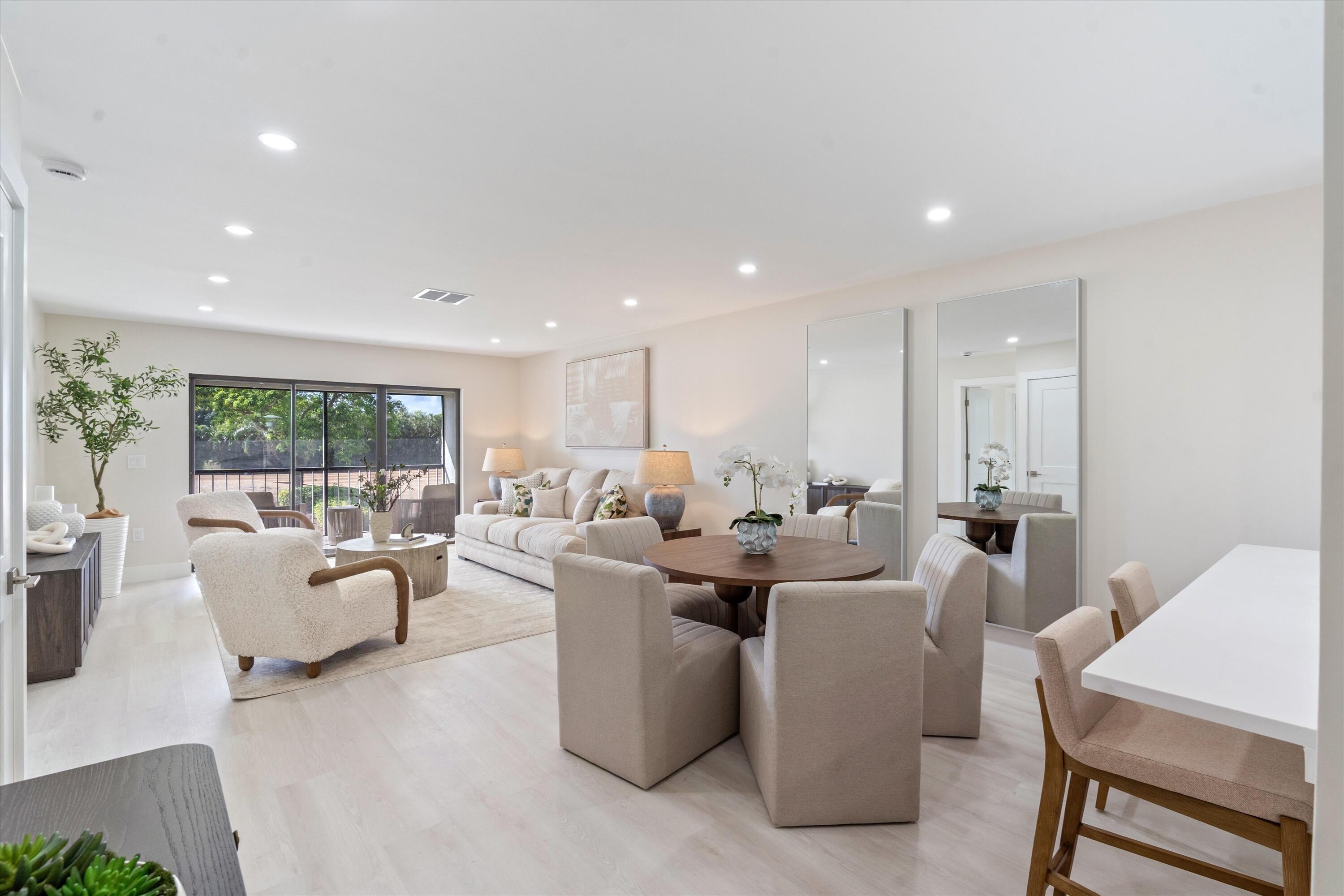 47 Stratford Lane W F