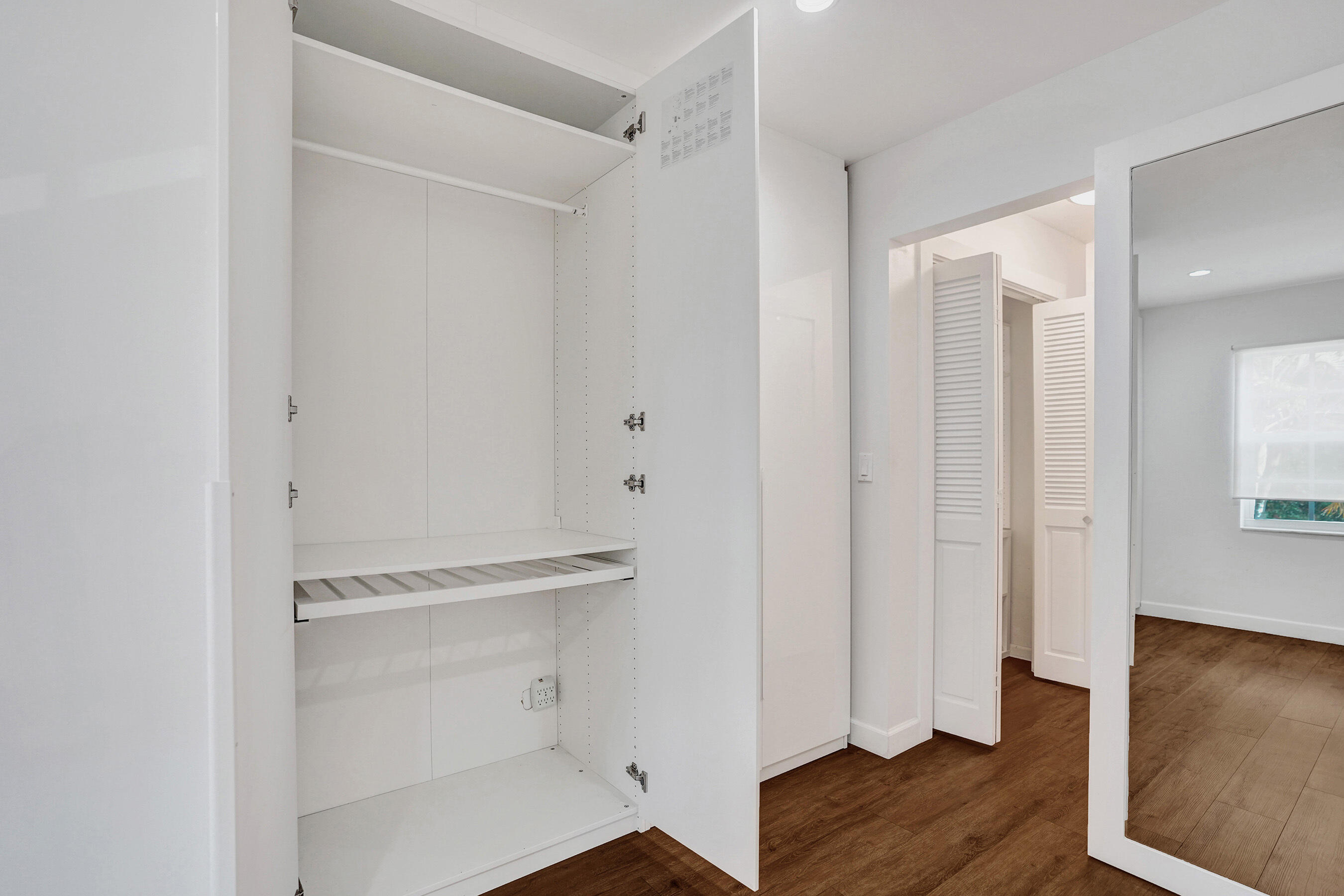 6289 Bay Club Drive