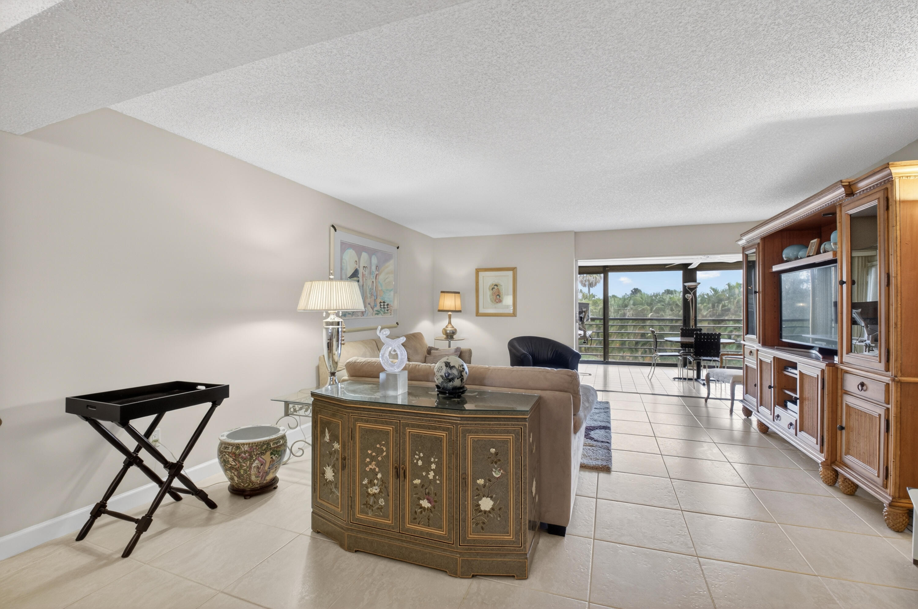 9260 SW 14th Street 2207