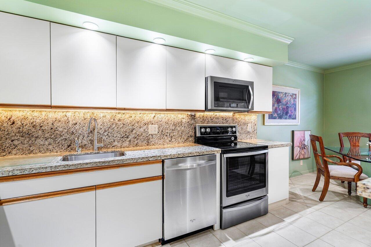 69 Eastgate Drive Unit D