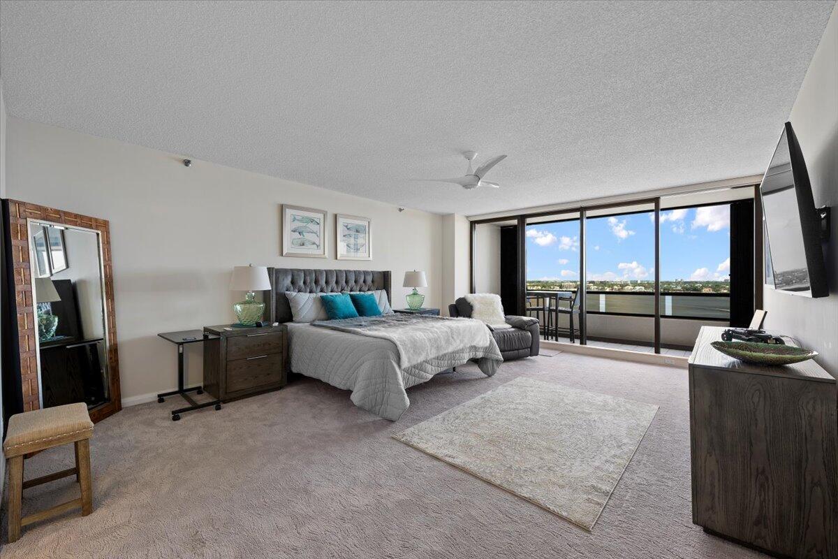 100 Lakeshore Drive 1154
