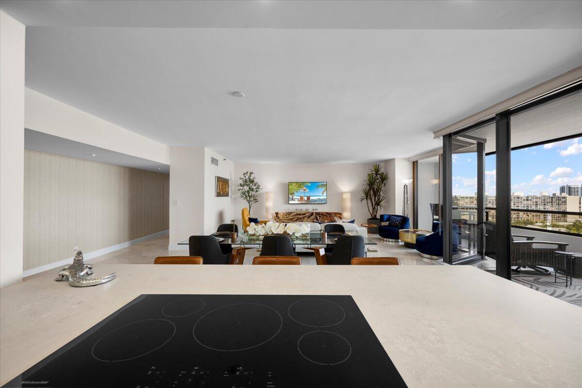 100 Lakeshore Drive 1154