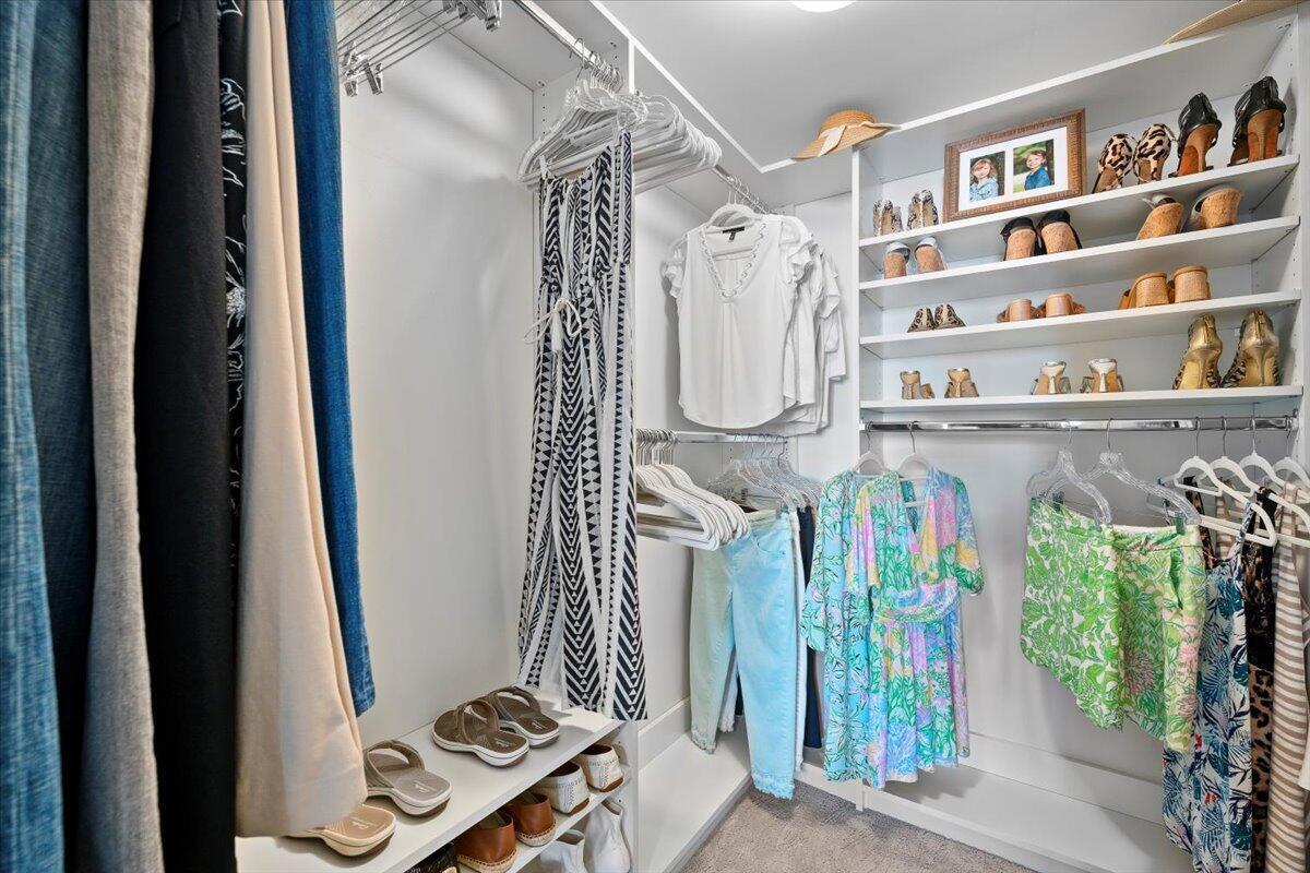 100 Lakeshore Drive 1154