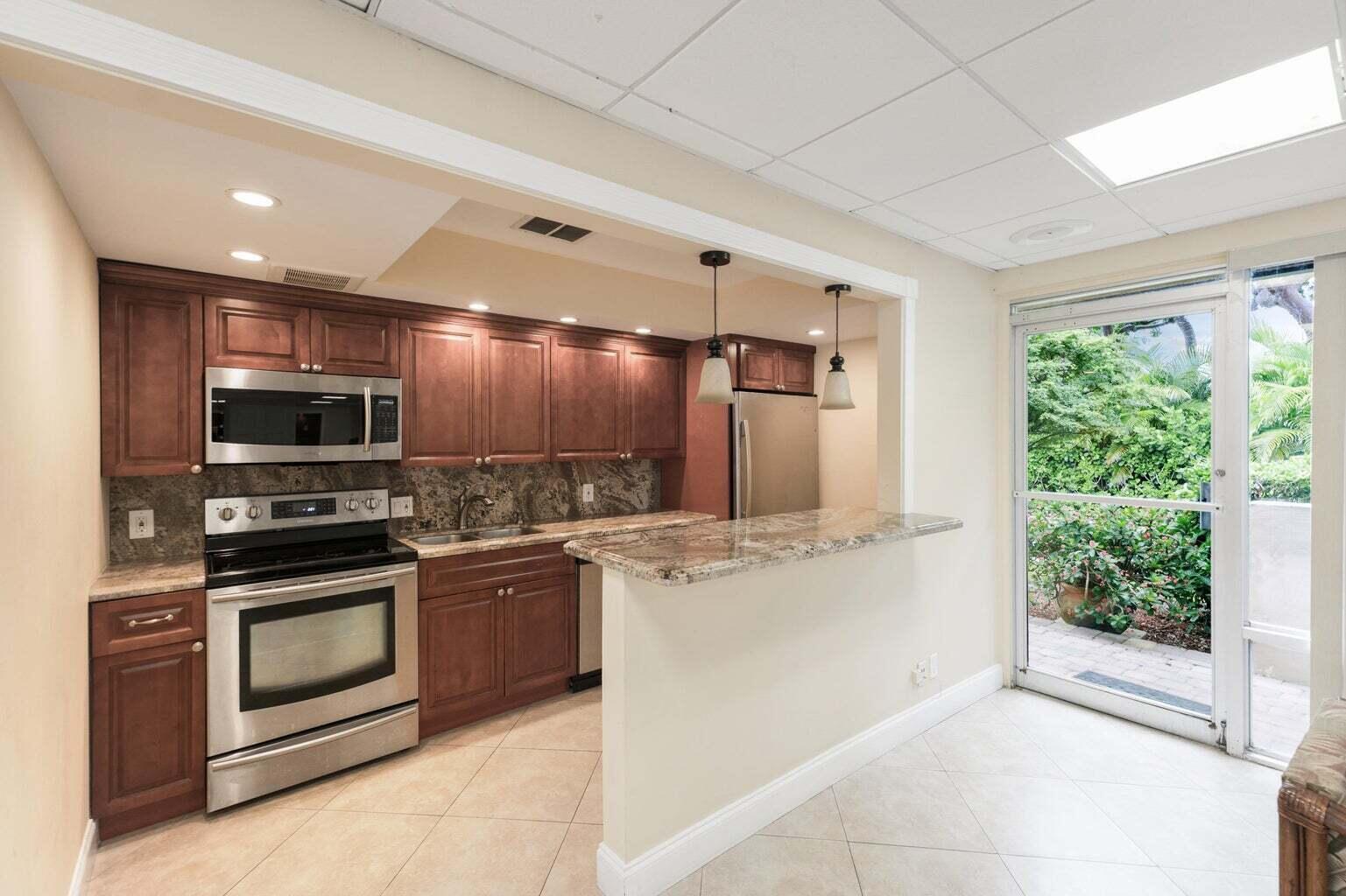 950 Ponce De Leon Road 309