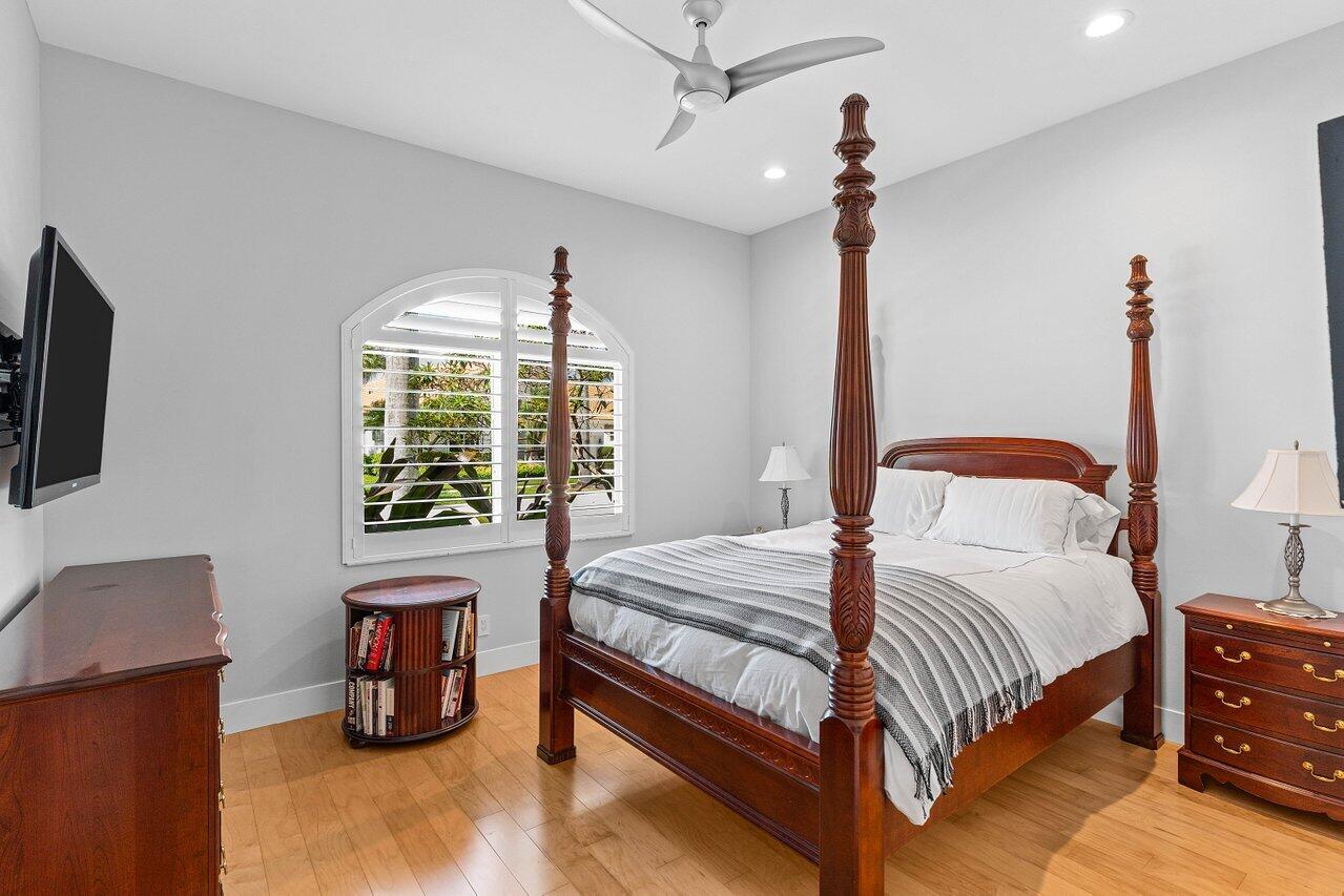 5440 NW 41st Terrace