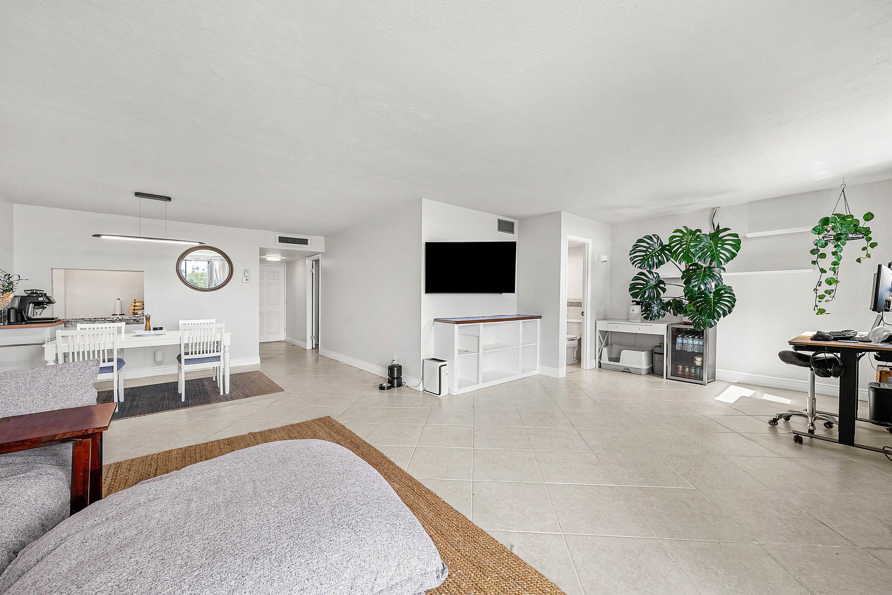 6699 NW 2nd Avenue 415