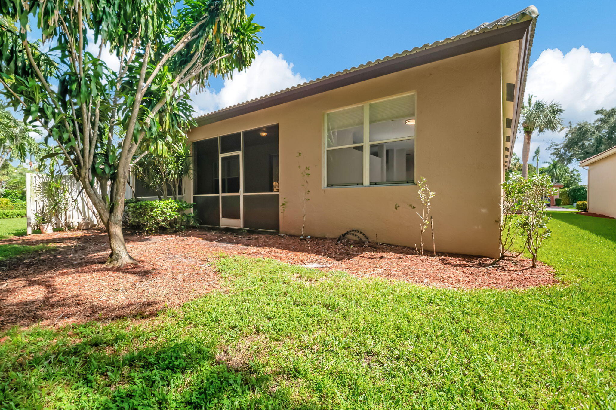 5916 Seashell Terrace