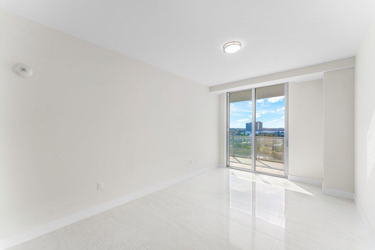 3100 N Ocean Drive P705