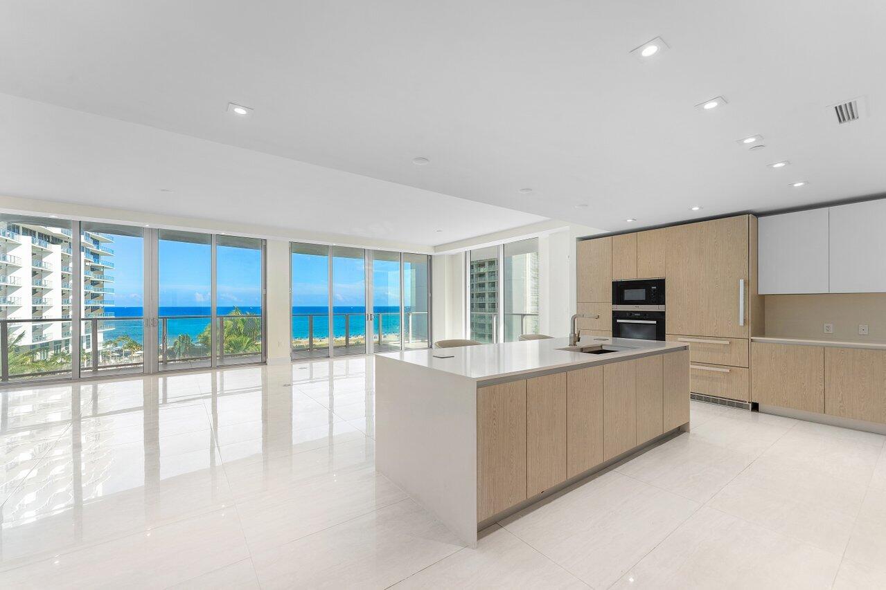 3100 N Ocean Drive P705