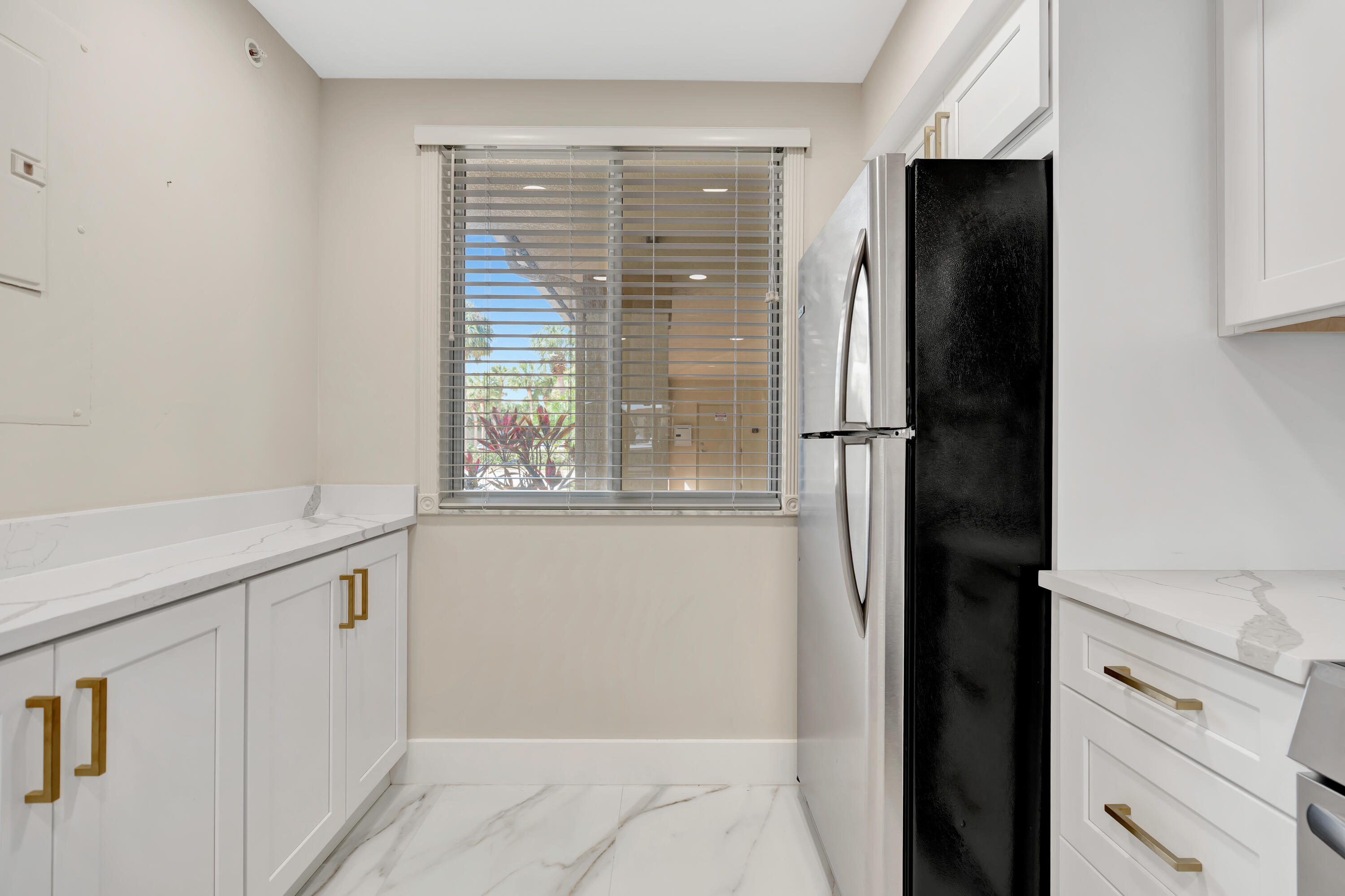 2501 Marina Isle Way 104