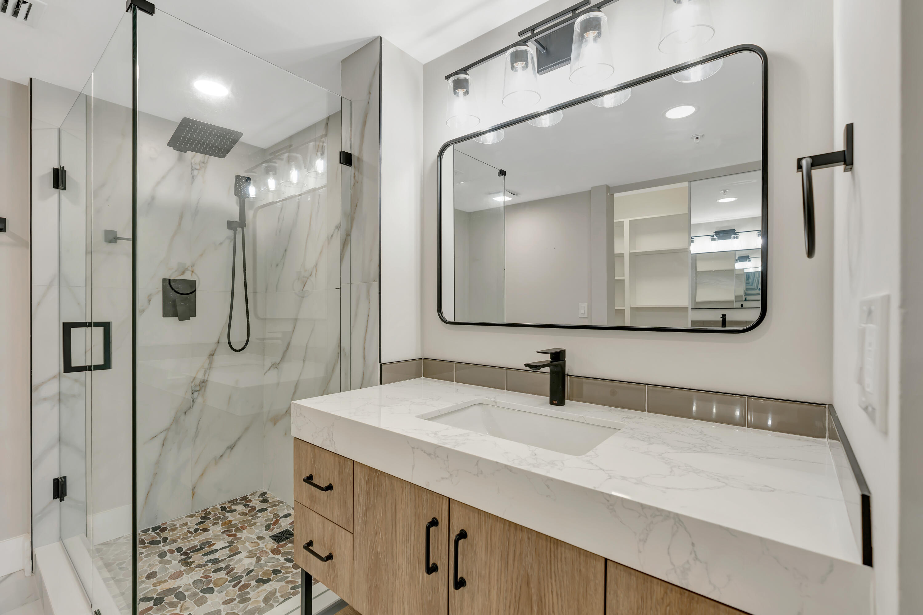 2501 Marina Isle Way 104