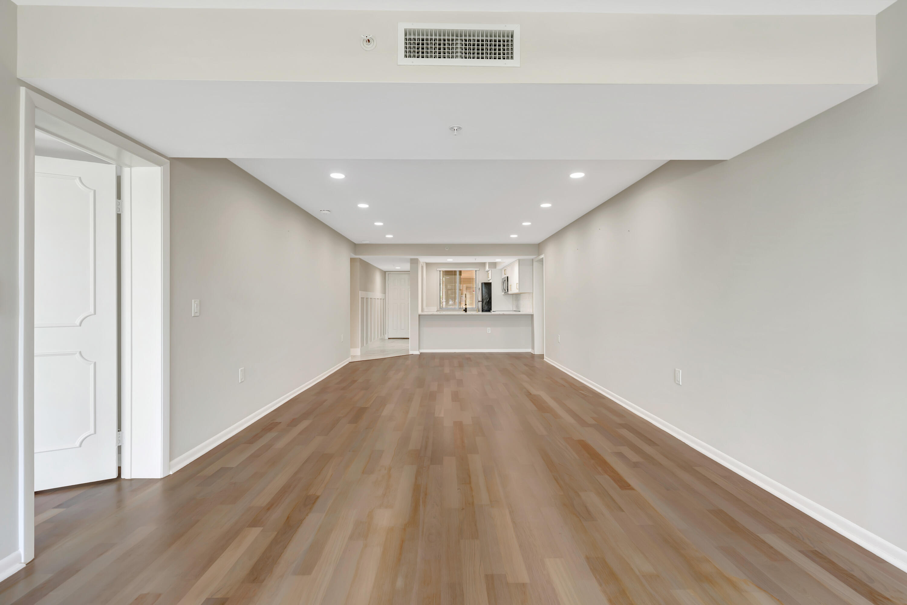 2501 Marina Isle Way 104