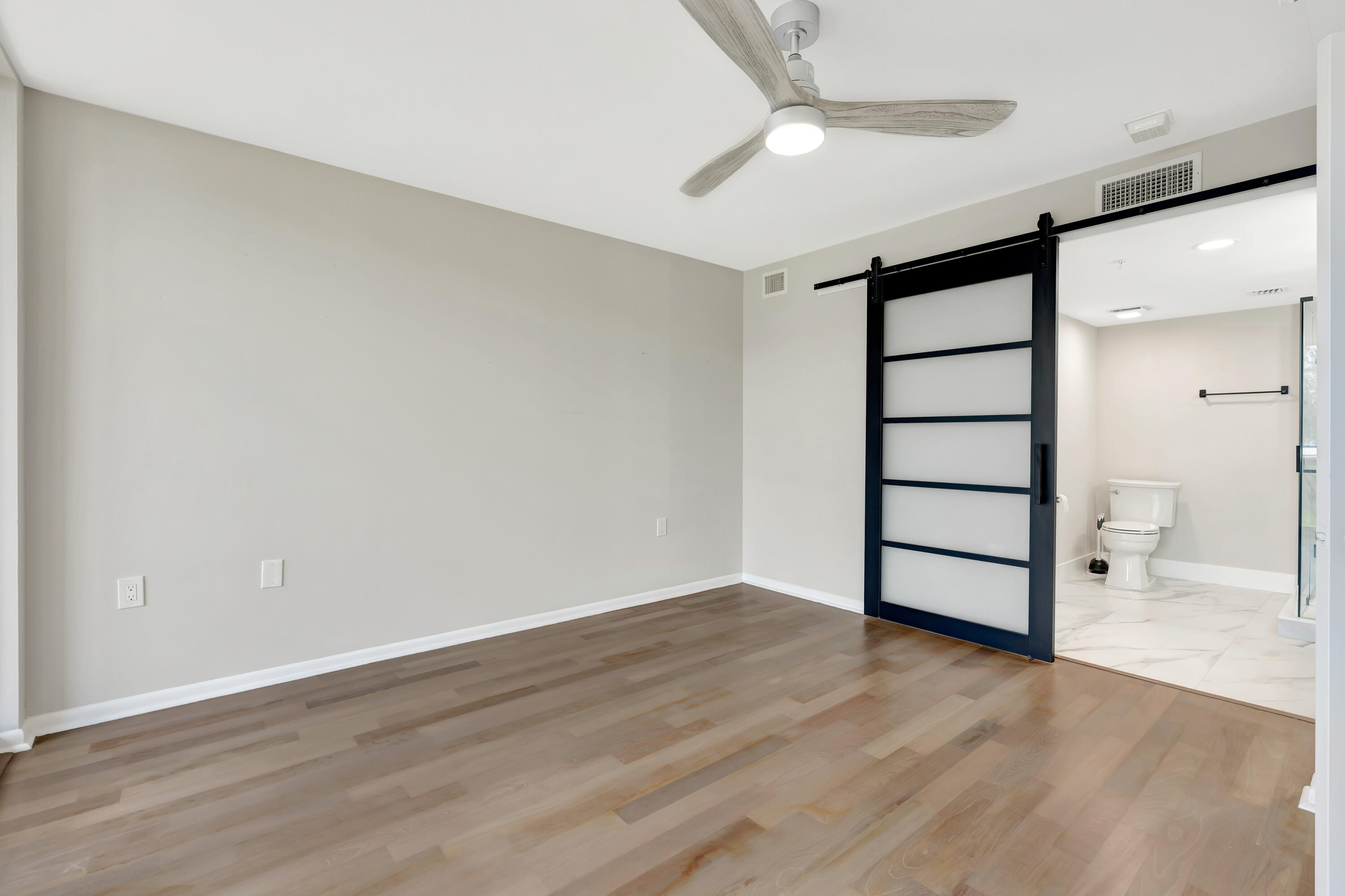 2501 Marina Isle Way 104