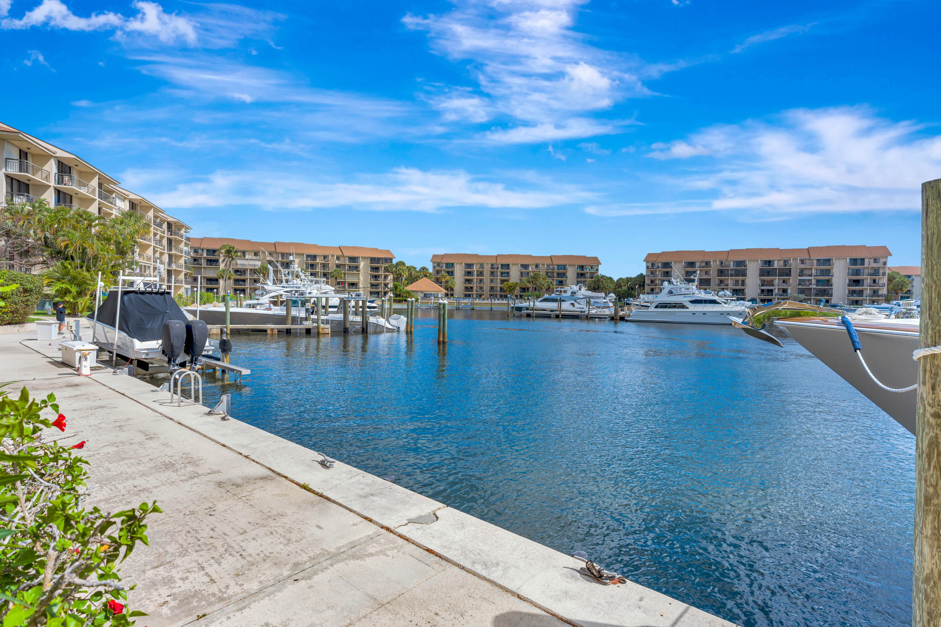 2501 Marina Isle Way 104