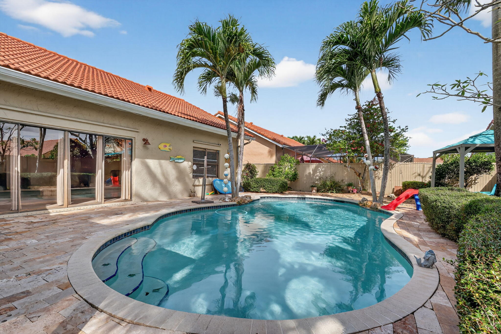5875 Sun Pointe Circle