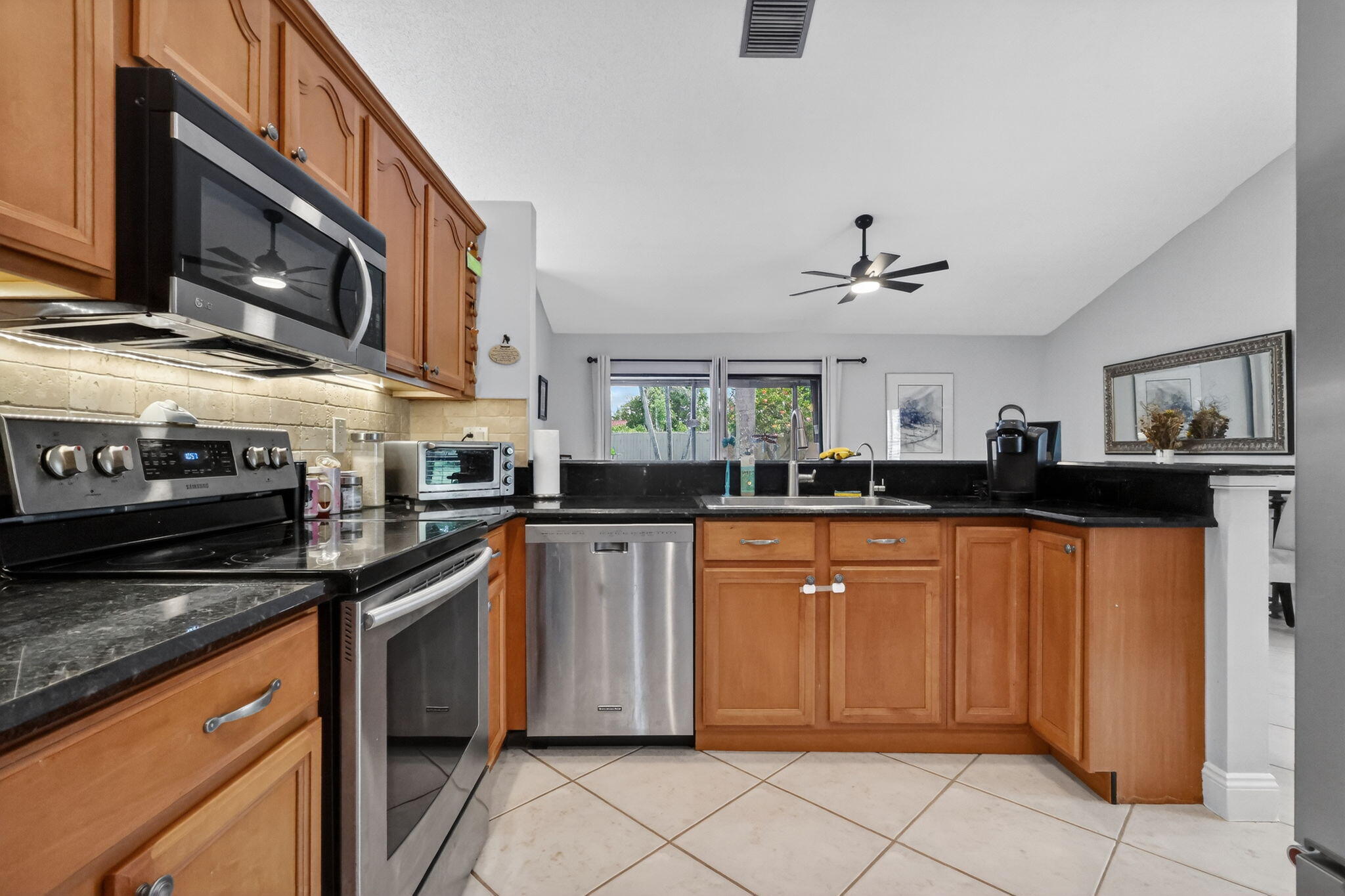 5875 Sun Pointe Circle