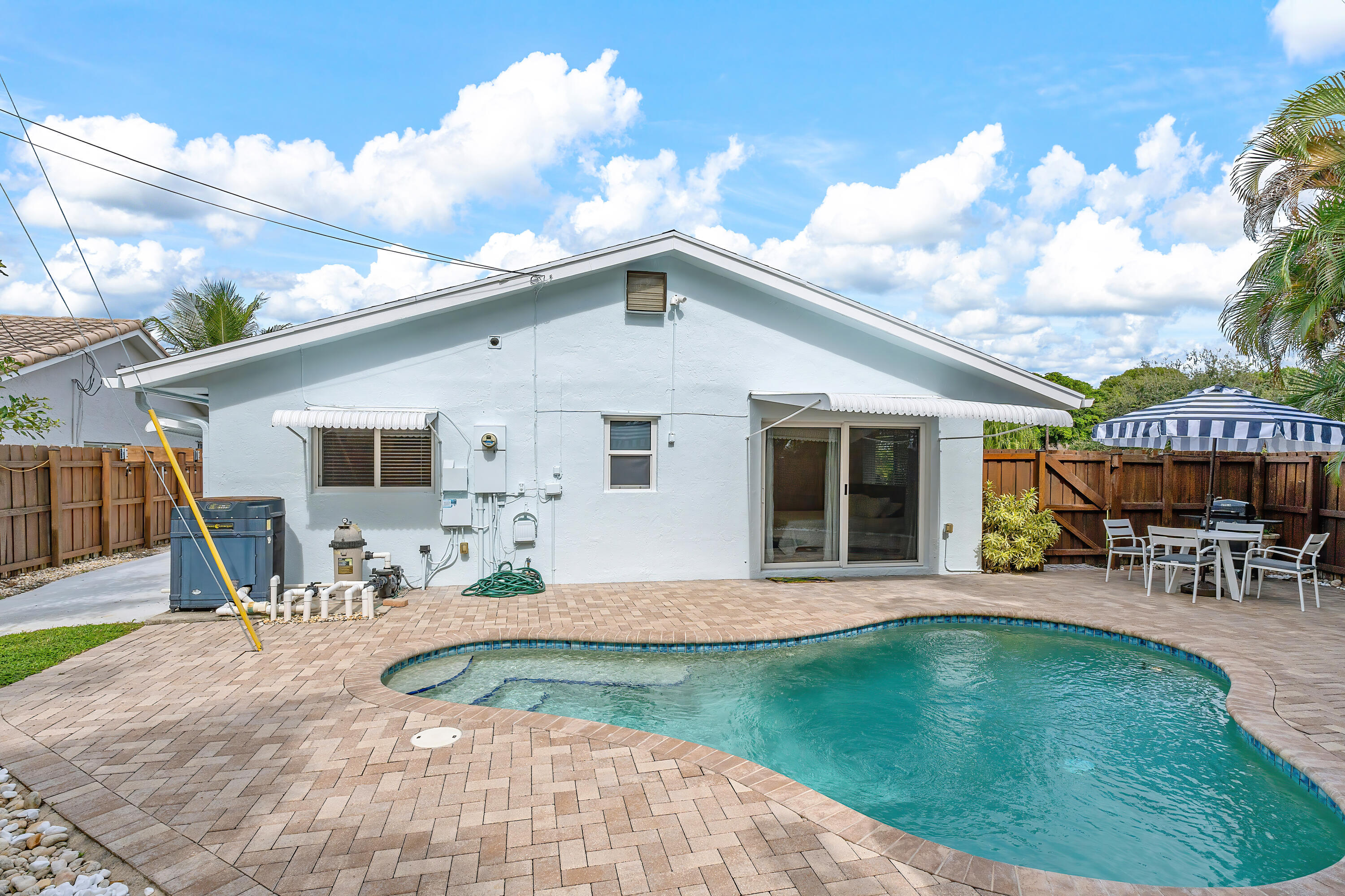 750 Heron Drive