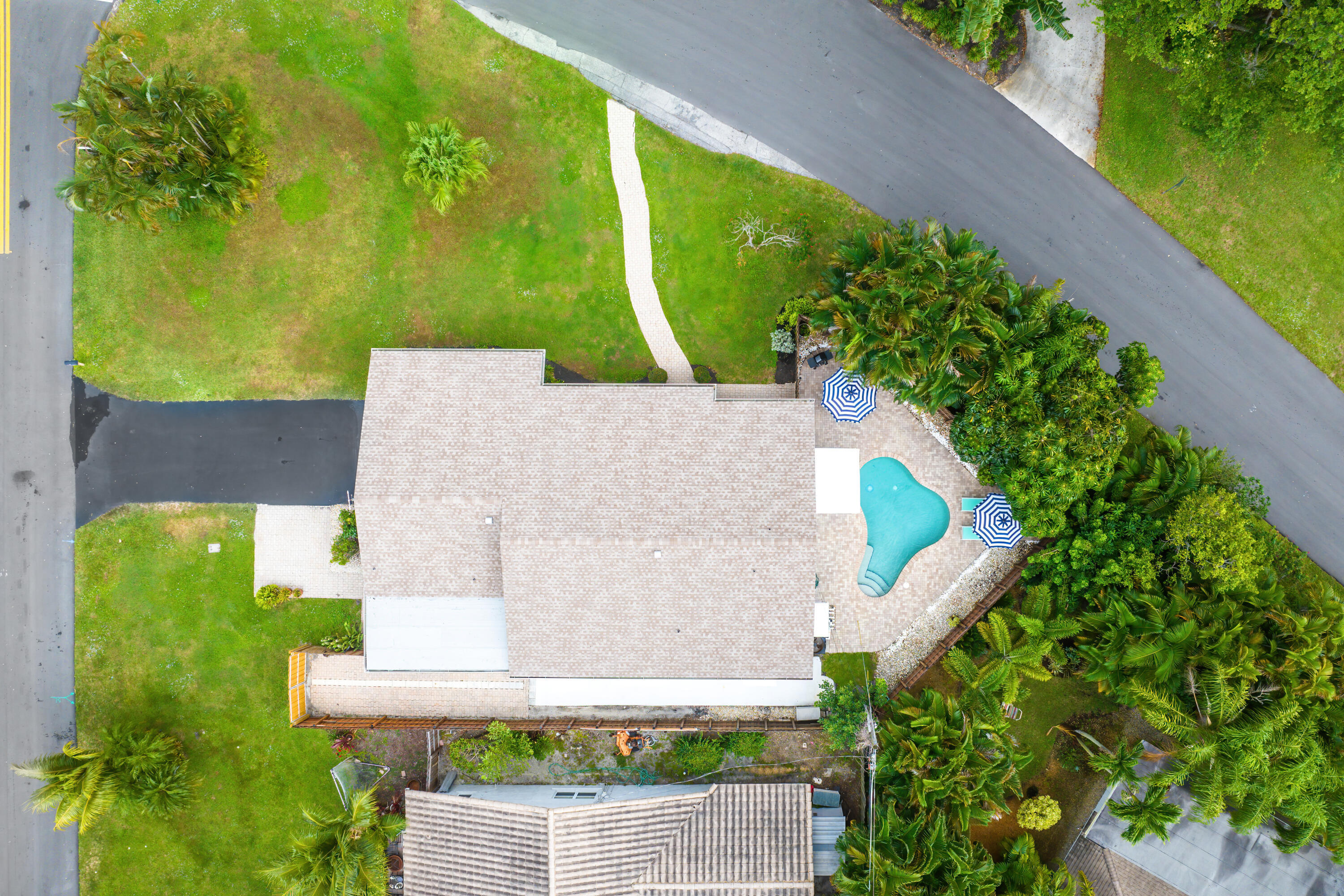 750 Heron Drive