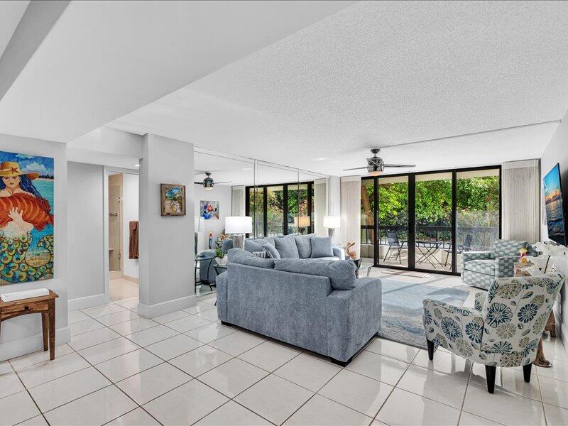 277 N Ocean Boulevard 102