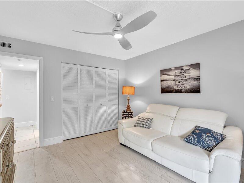 277 N Ocean Boulevard 102