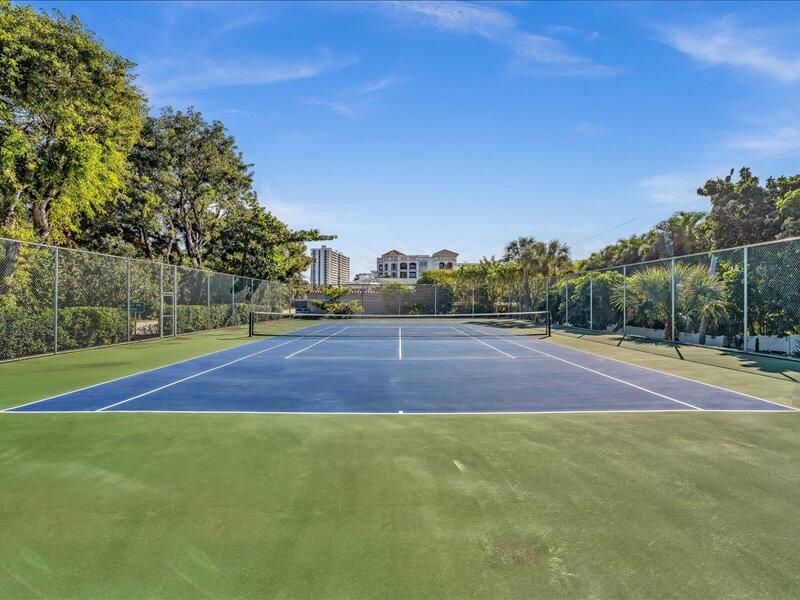 277 N Ocean Boulevard 102