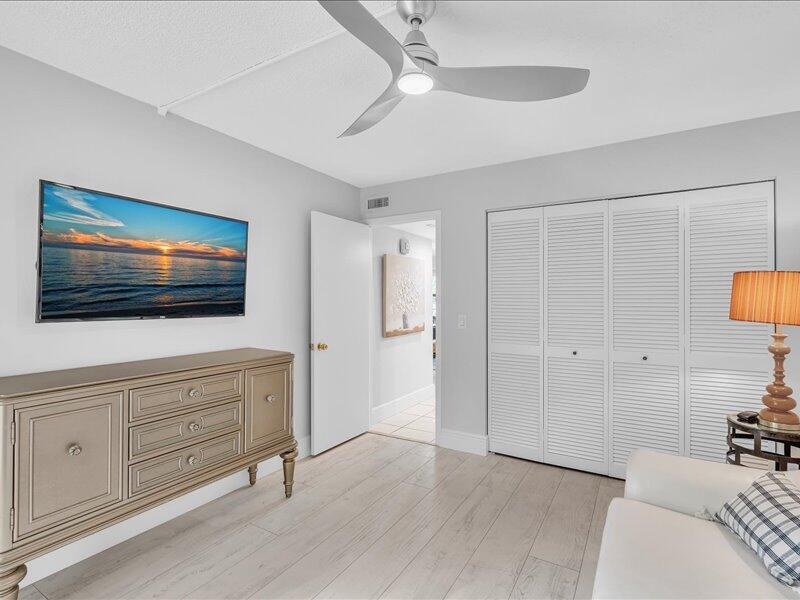 277 N Ocean Boulevard 102