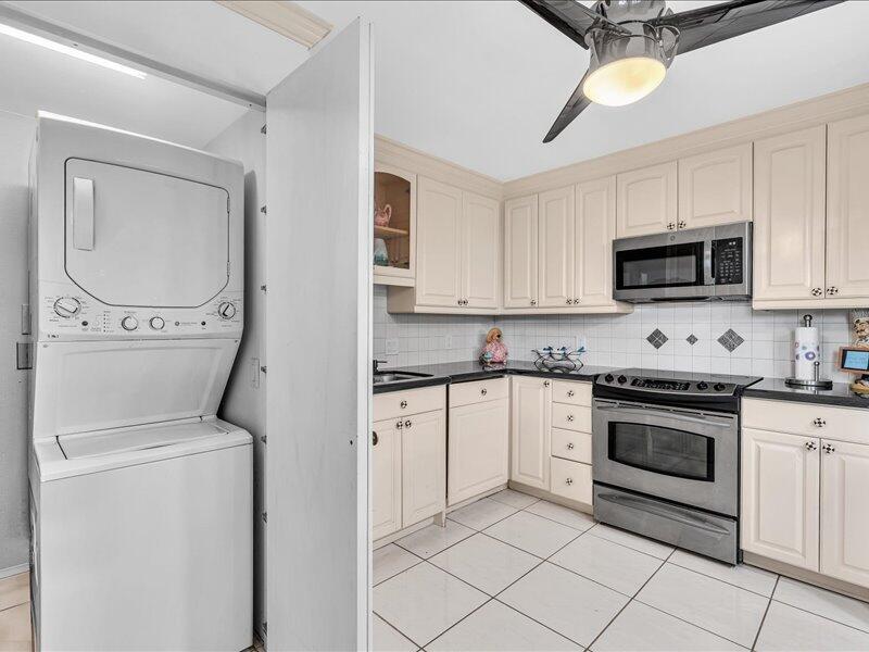 277 N Ocean Boulevard 102