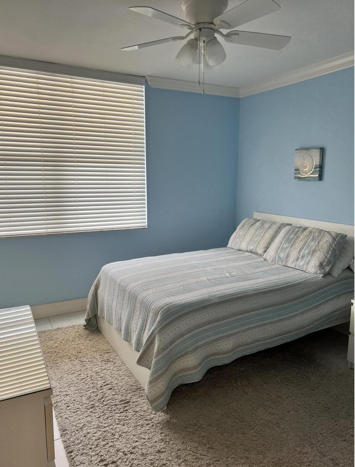 777 S Federal Highway 101 M