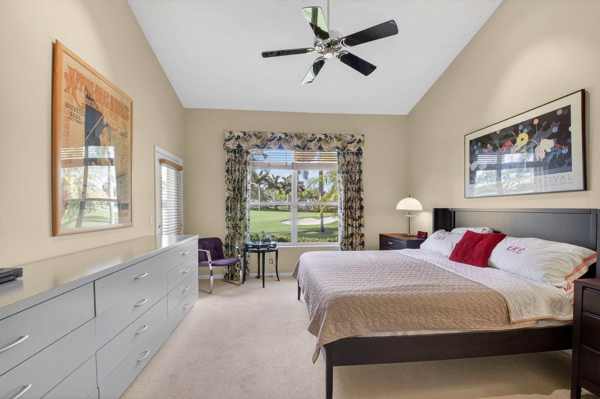 6894 Swan Sea Lane