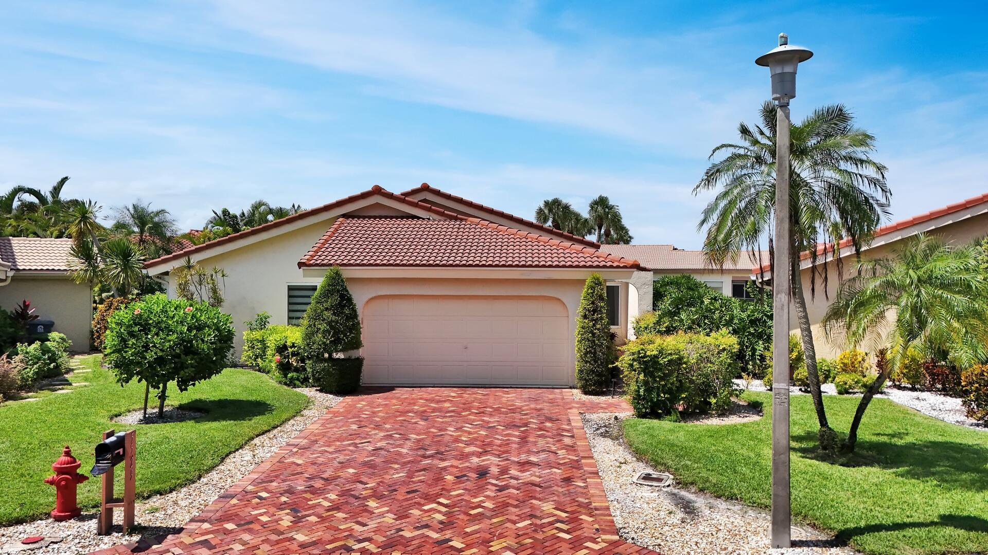 5529 Lakeview Mews Terrace