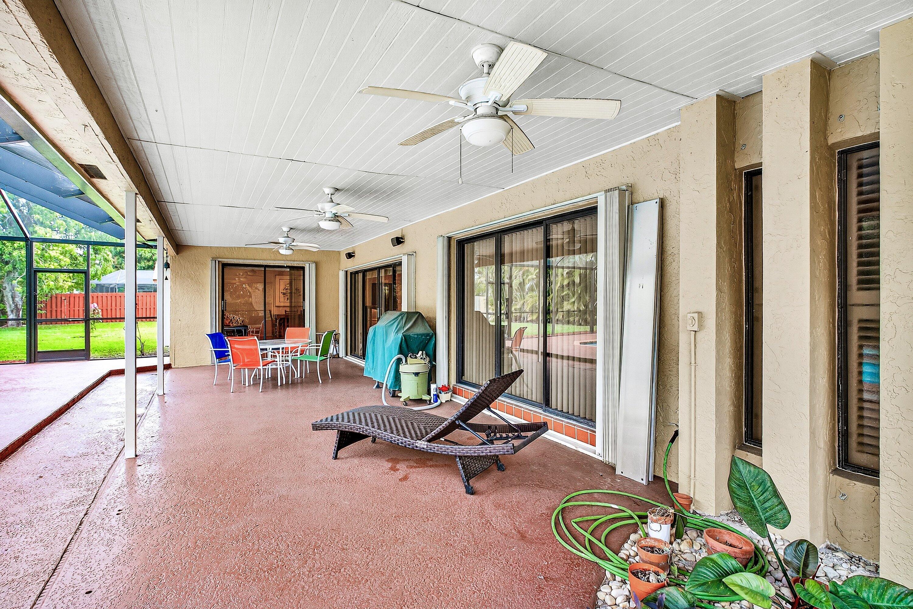 10299 S 186th Ct S S