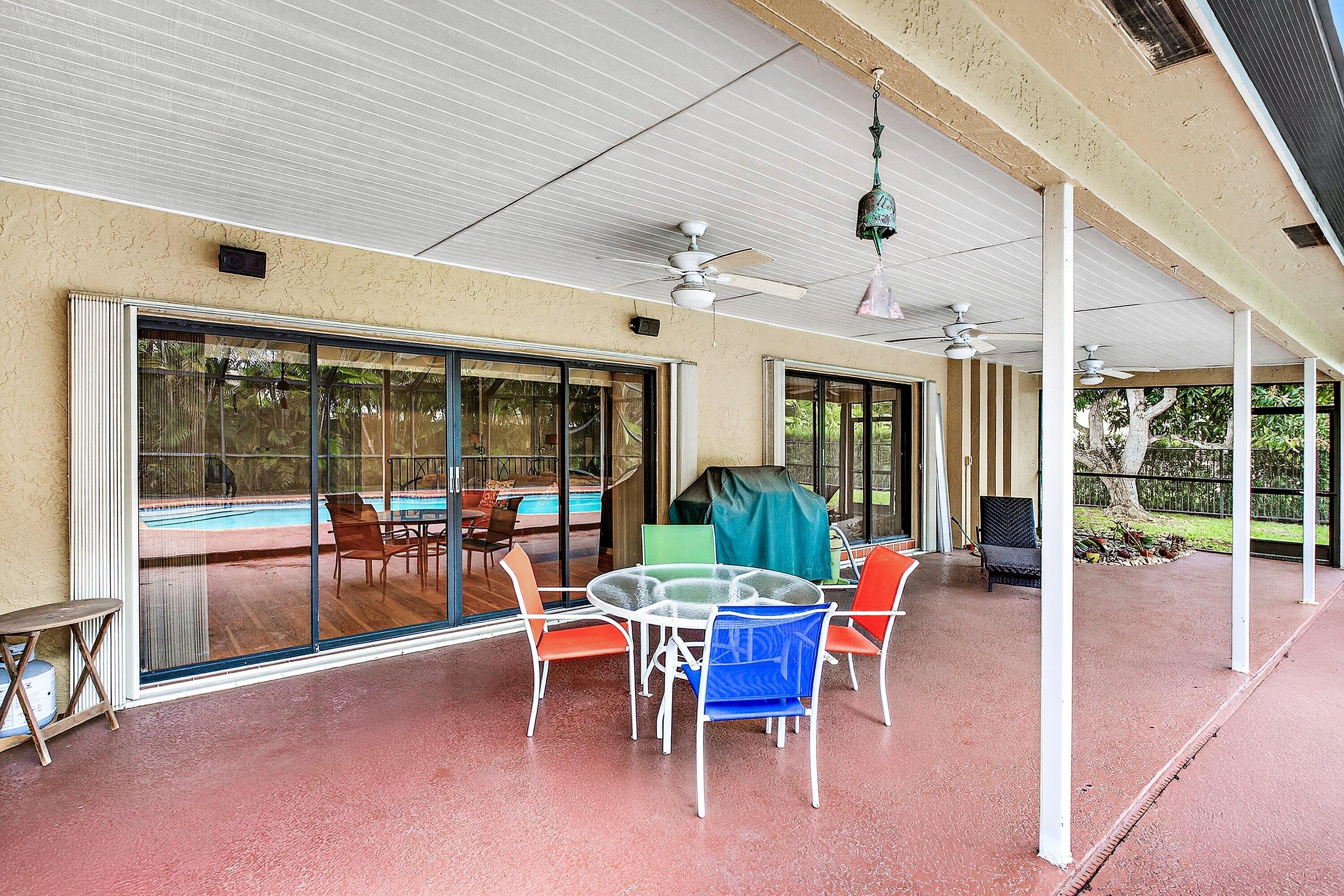 10299 S 186th Ct S S