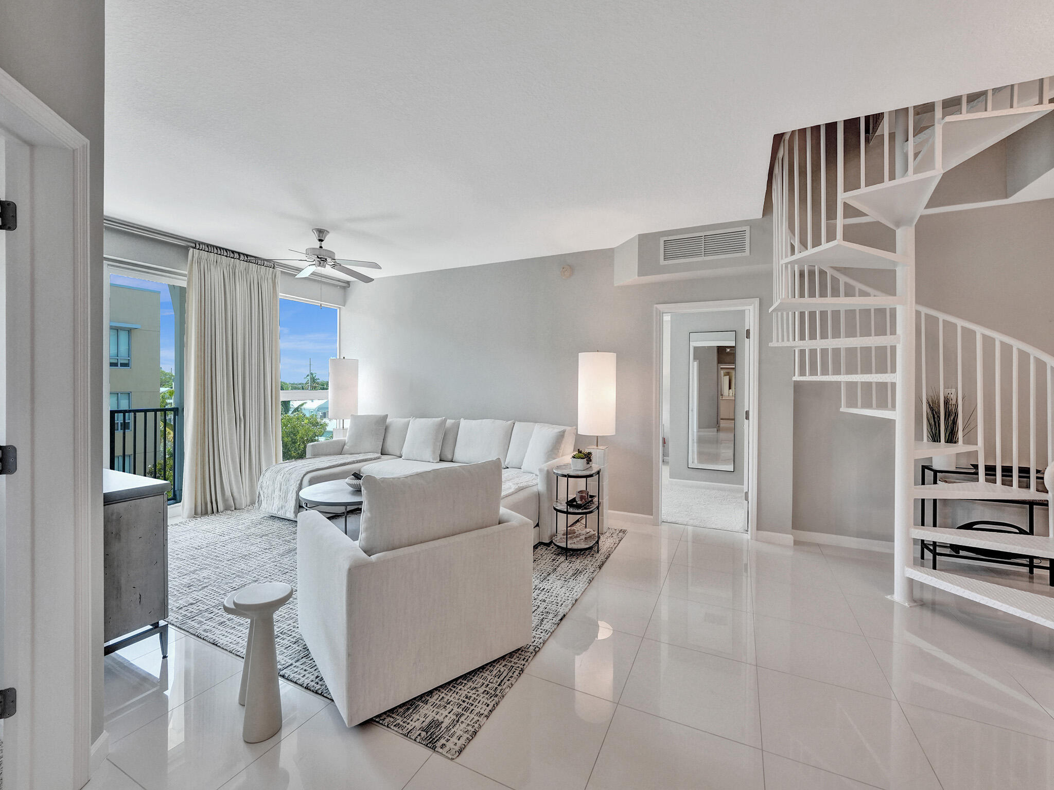 225 NE 1st Street 412