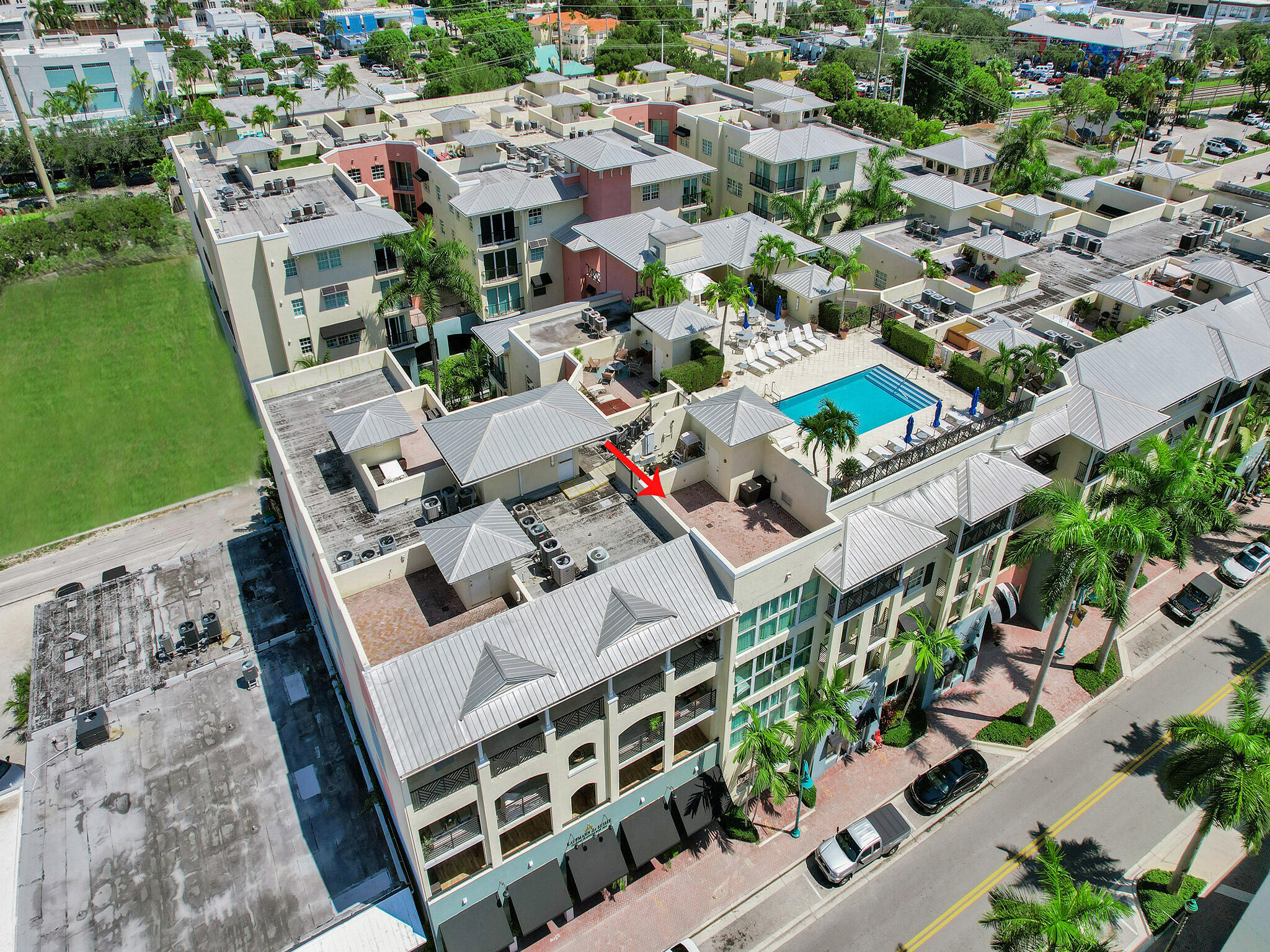 225 NE 1st Street 412