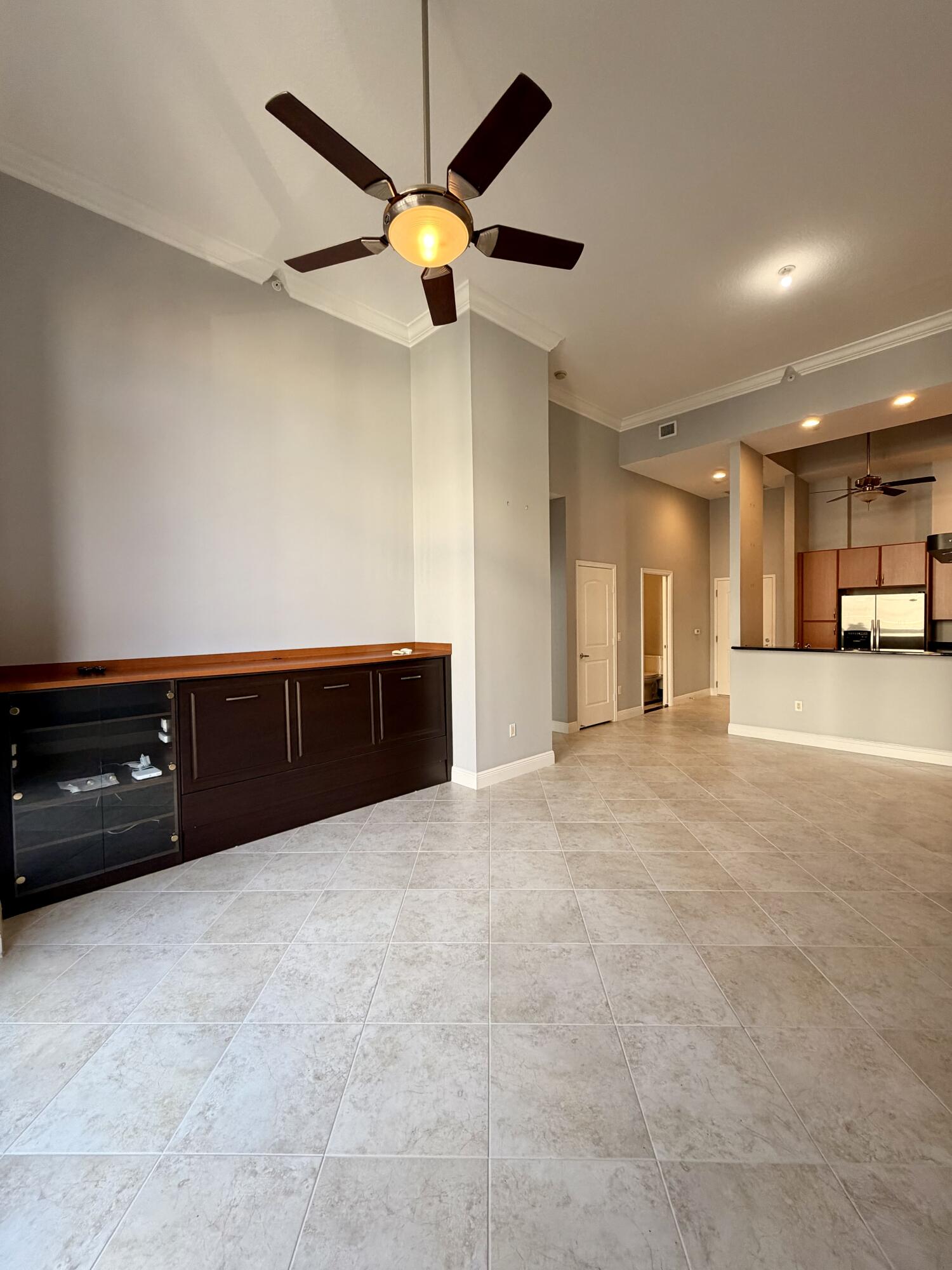 701 S Olive Avenue 317