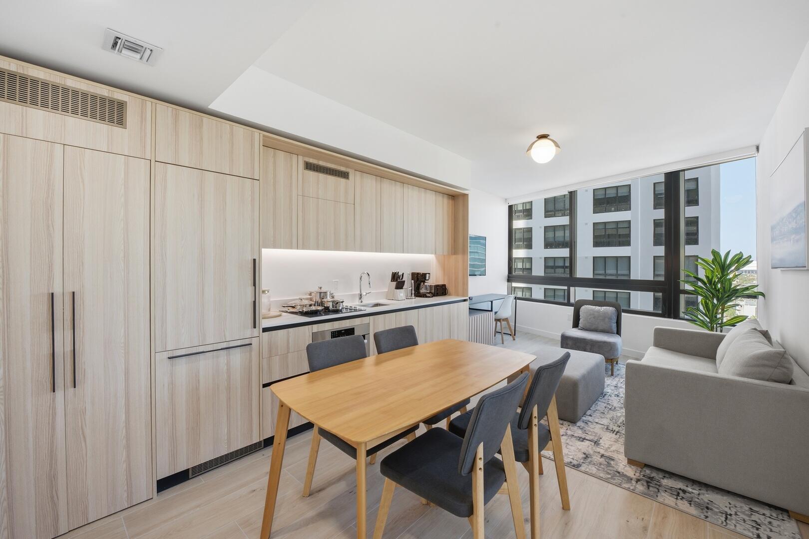 225 N Miami Avenue Unit: 2002