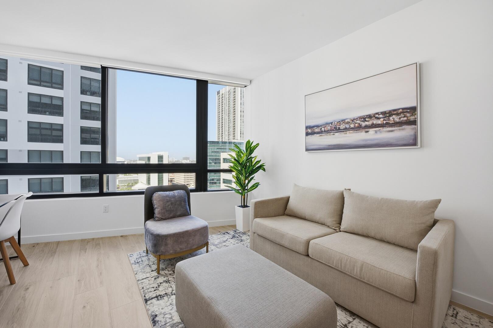 225 N Miami Avenue Unit: 2002