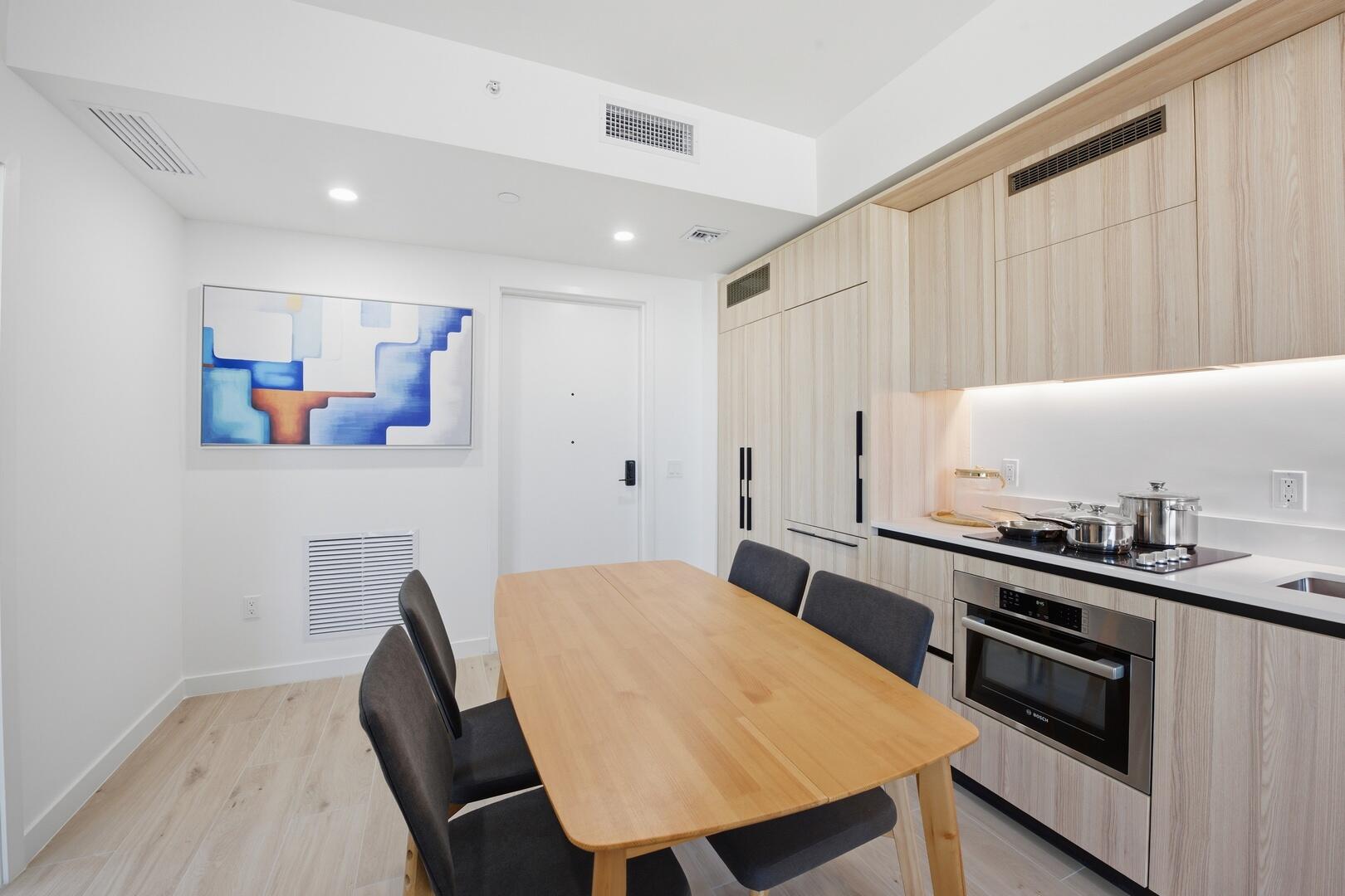 225 N Miami Avenue Unit: 2002