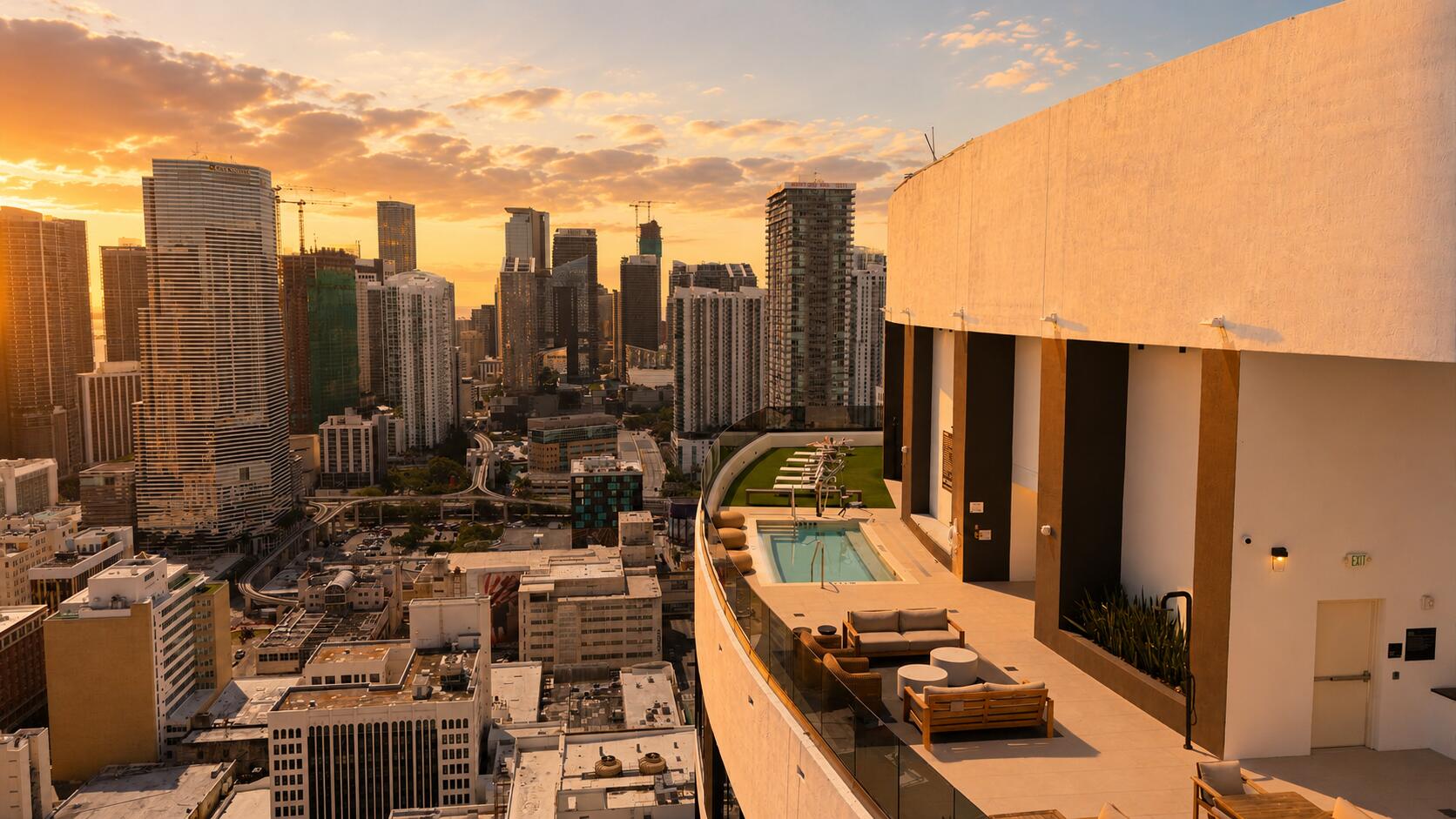 225 N Miami Avenue Unit: 2002