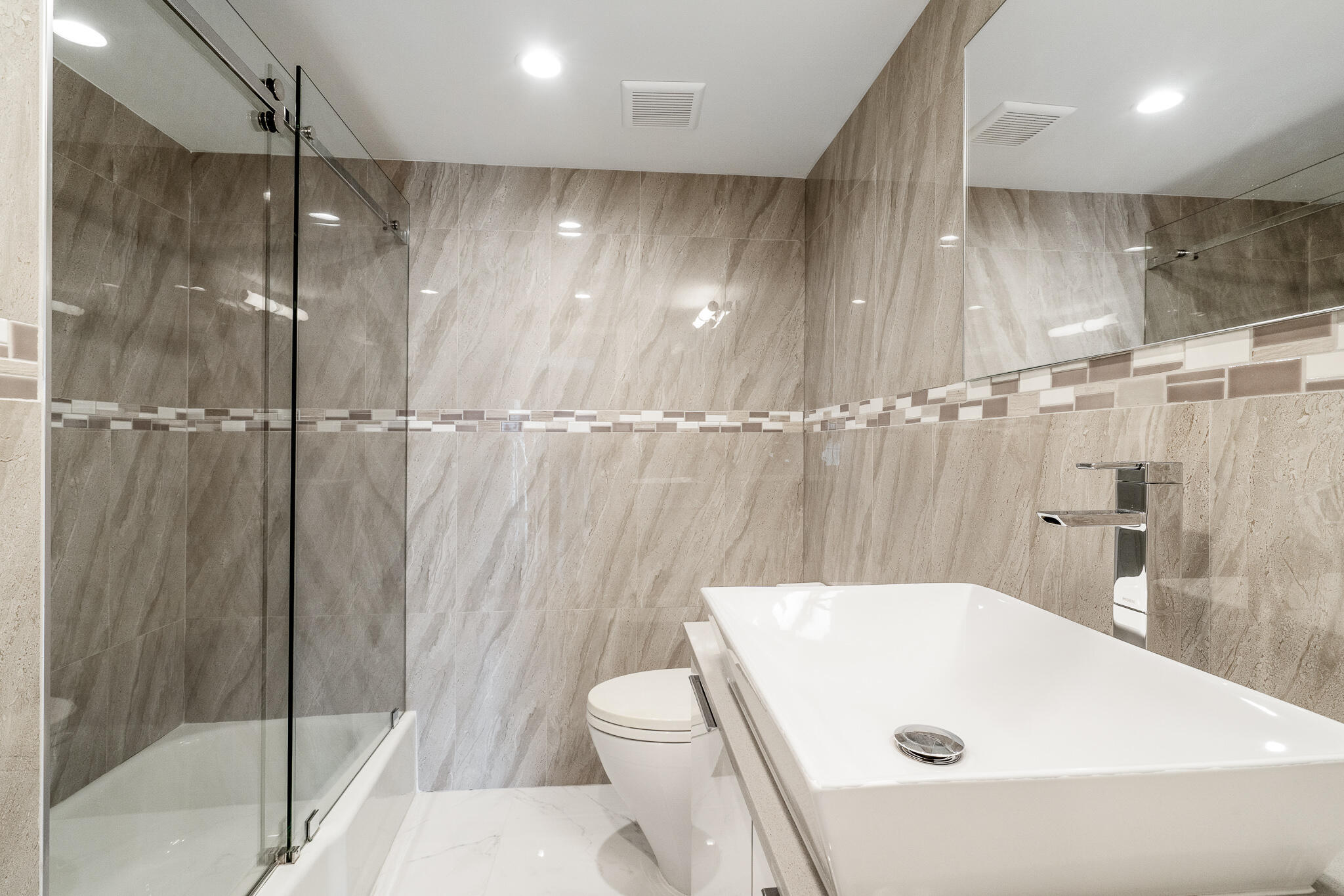 1111 S Ocean Boulevard 5200