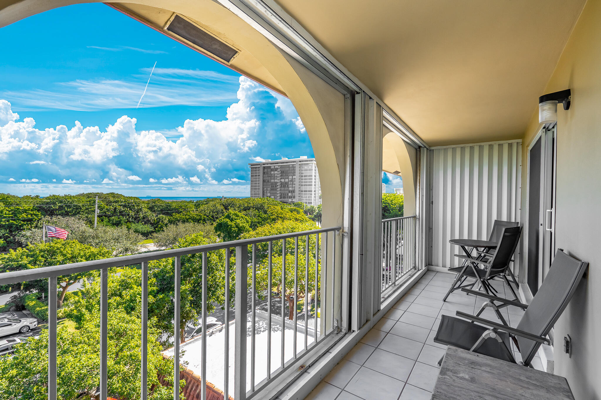 1111 S Ocean Boulevard 5200