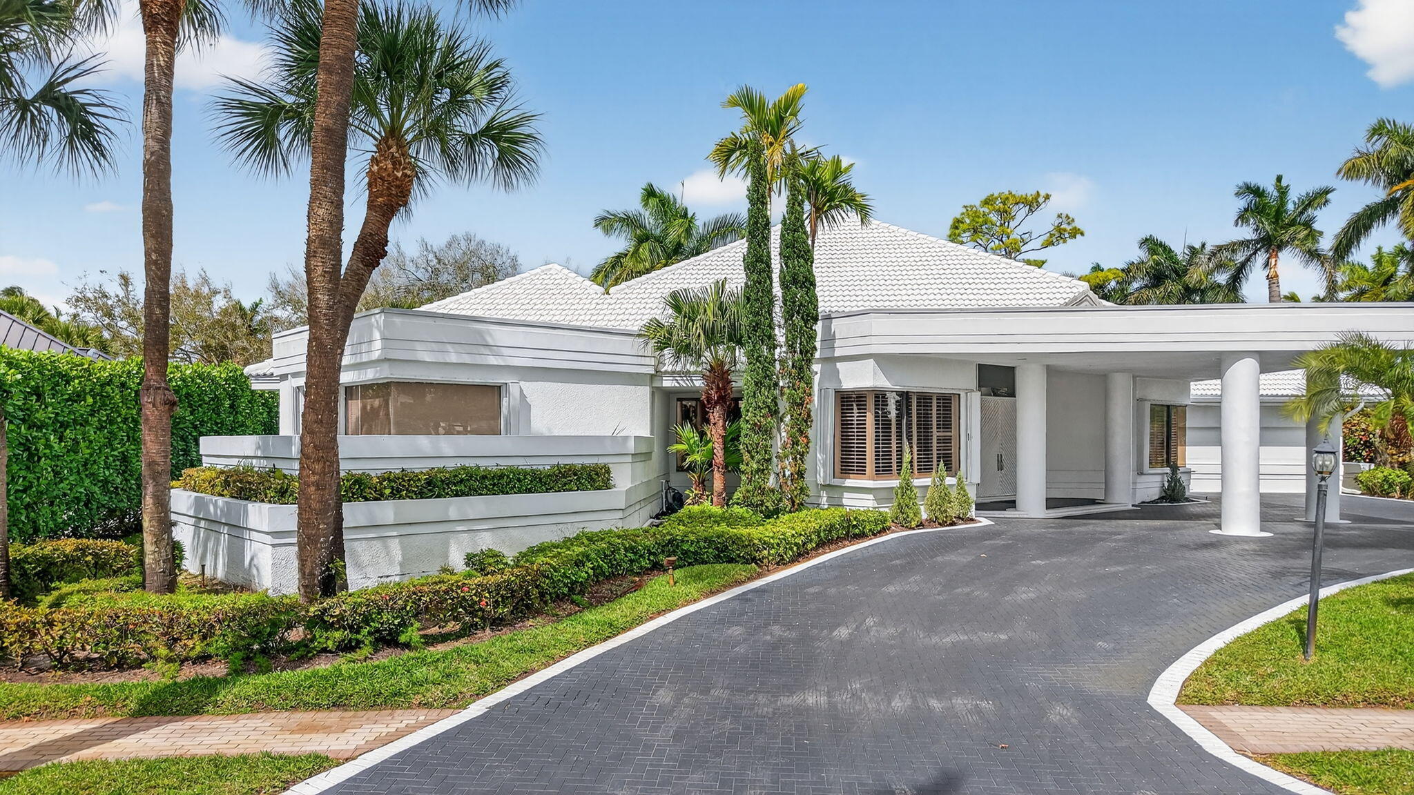 7215 Ballantrae Court