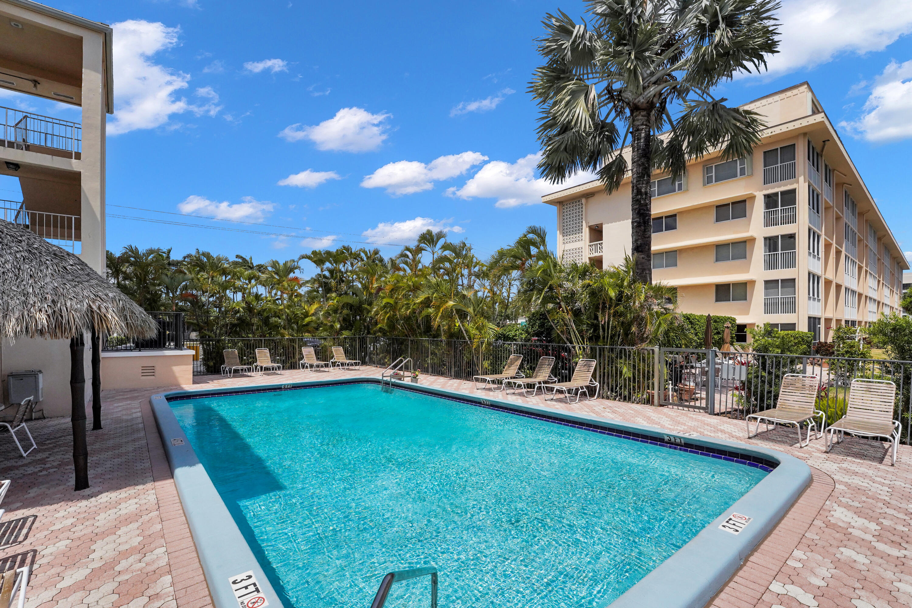 750 NE Spanish River Boulevard 102